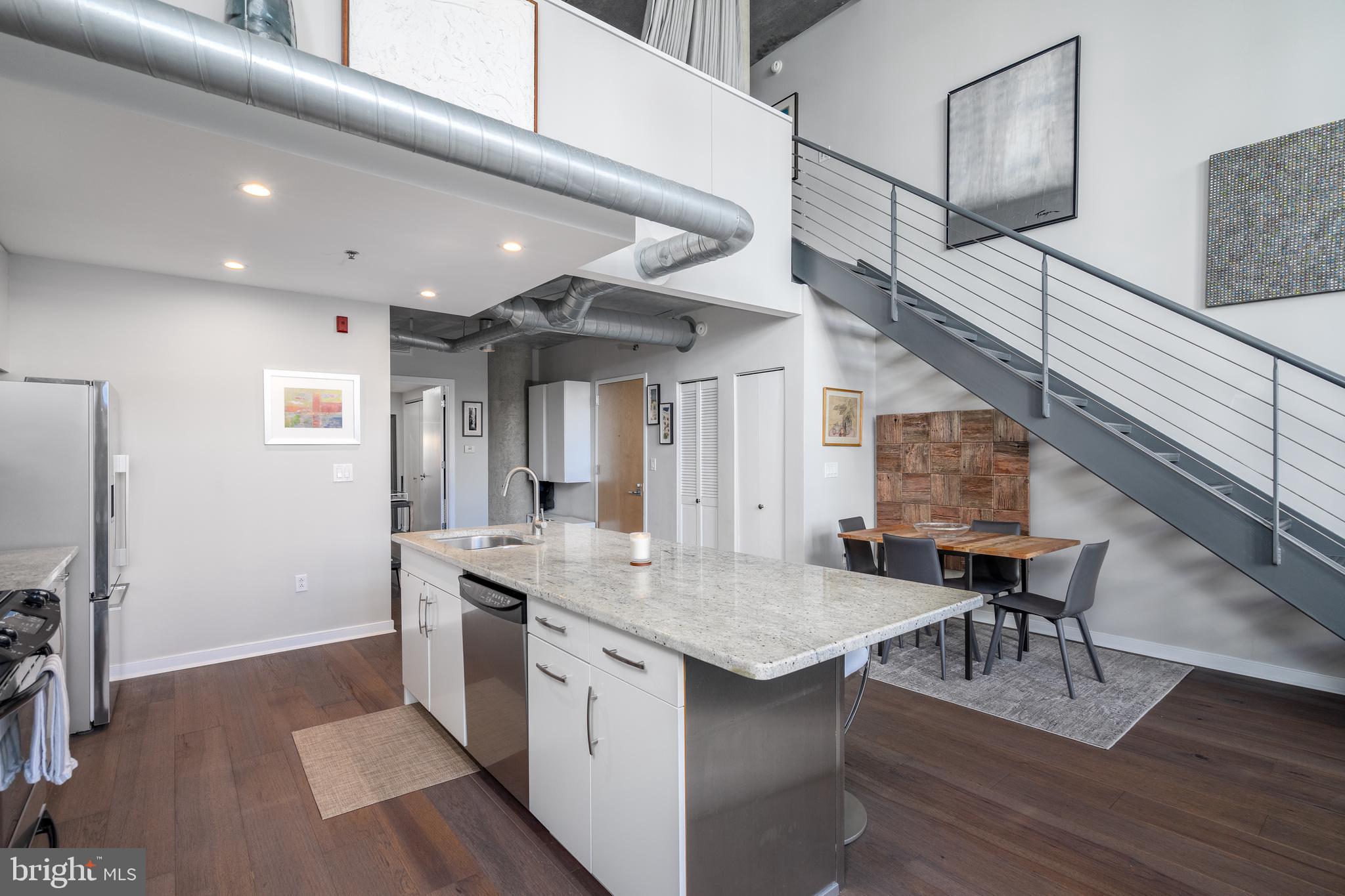 AVENUE OF THE ARTS - Residential