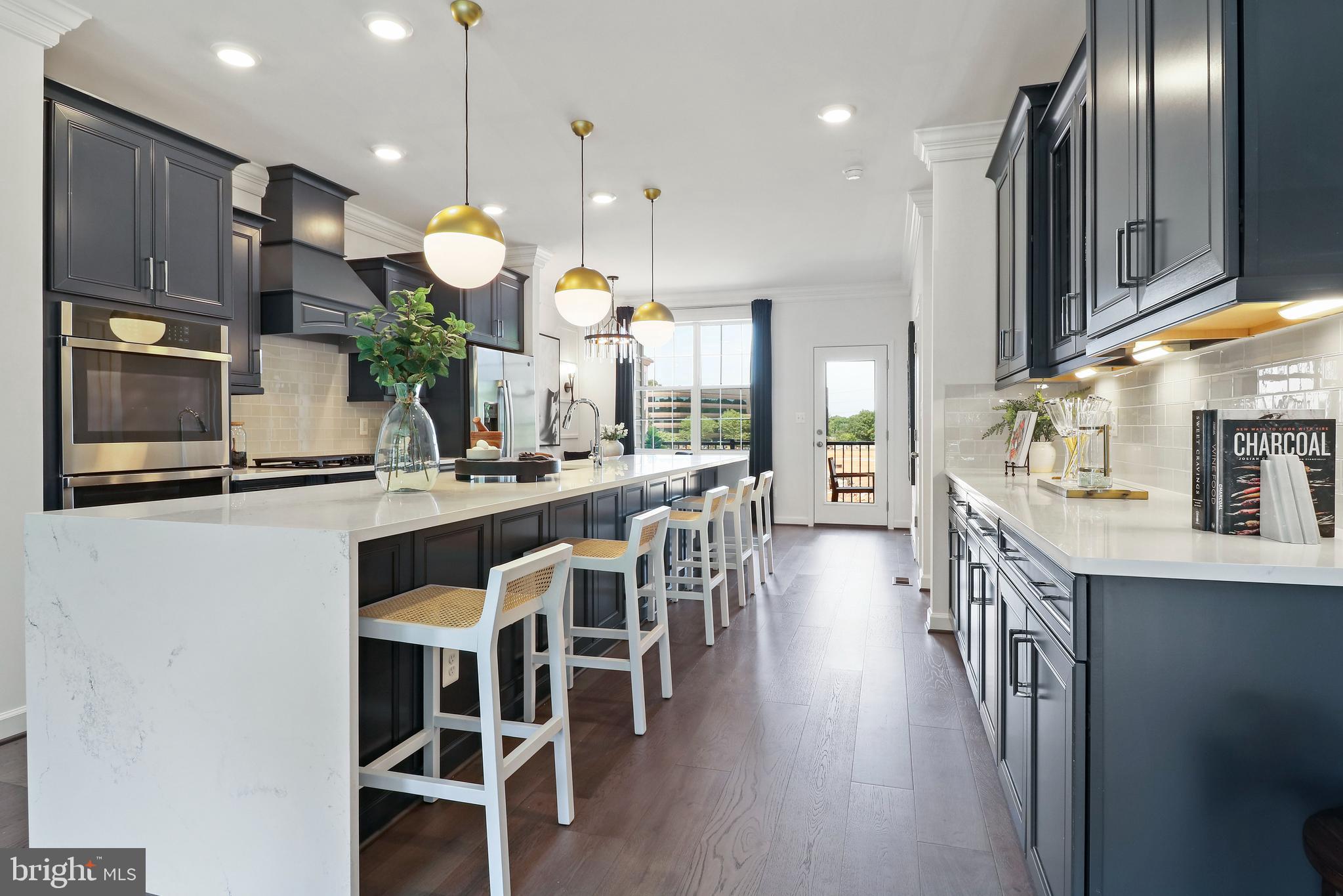 ENCLAVE AT FAIR LAKES - Residential