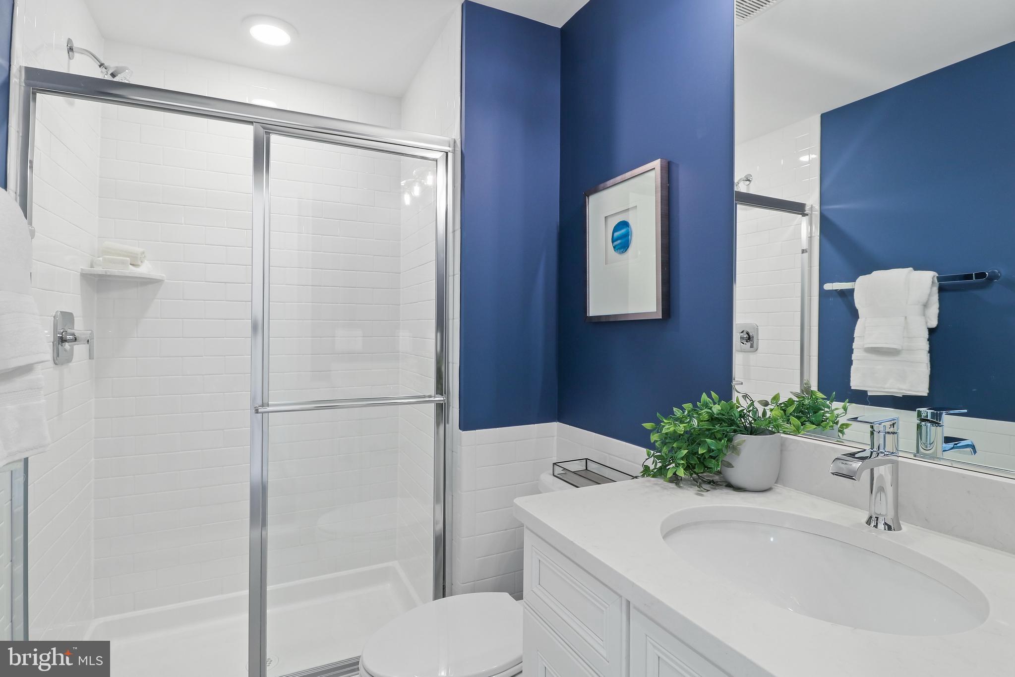 ENCLAVE AT FAIR LAKES - Residential