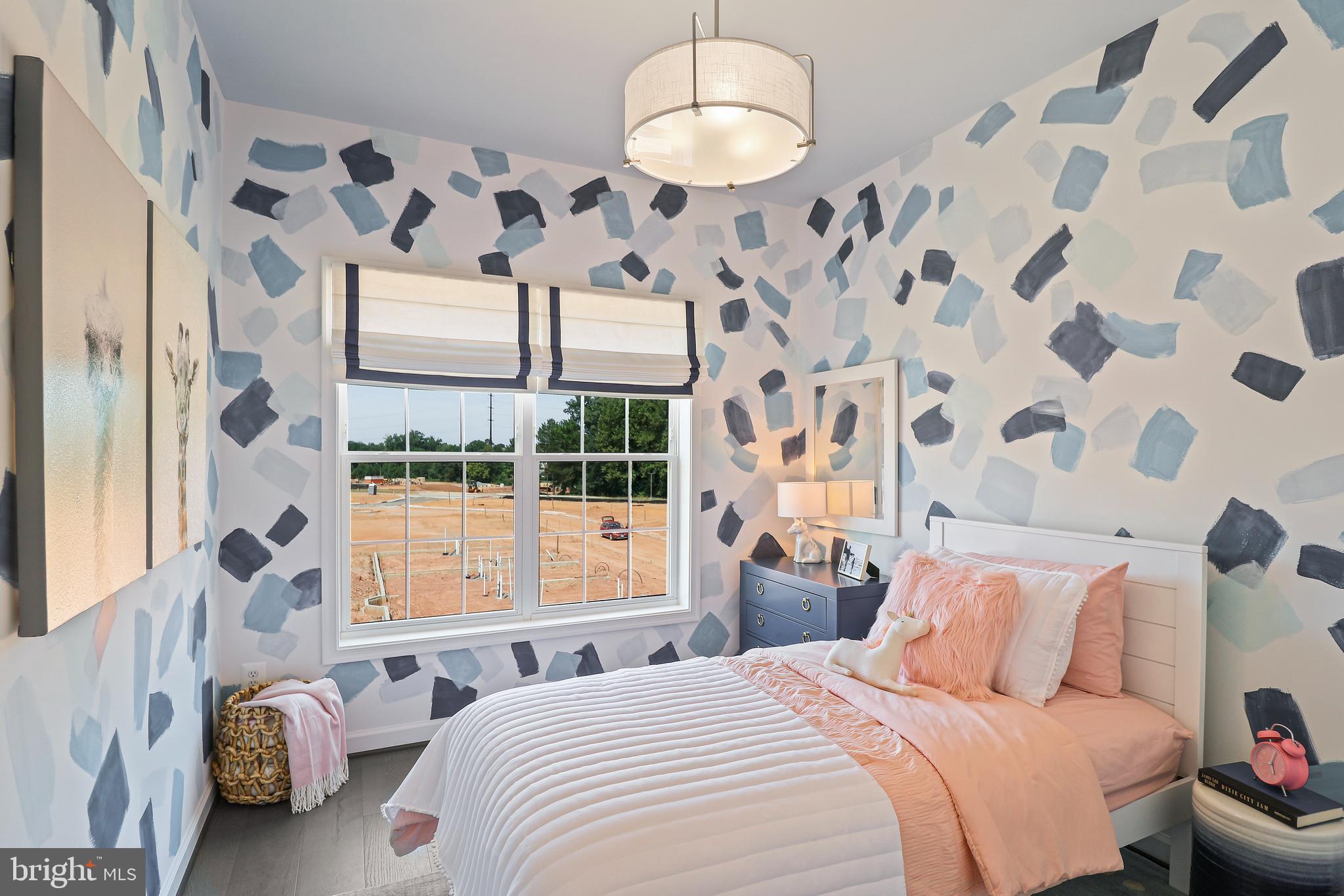 ENCLAVE AT FAIR LAKES - Residential