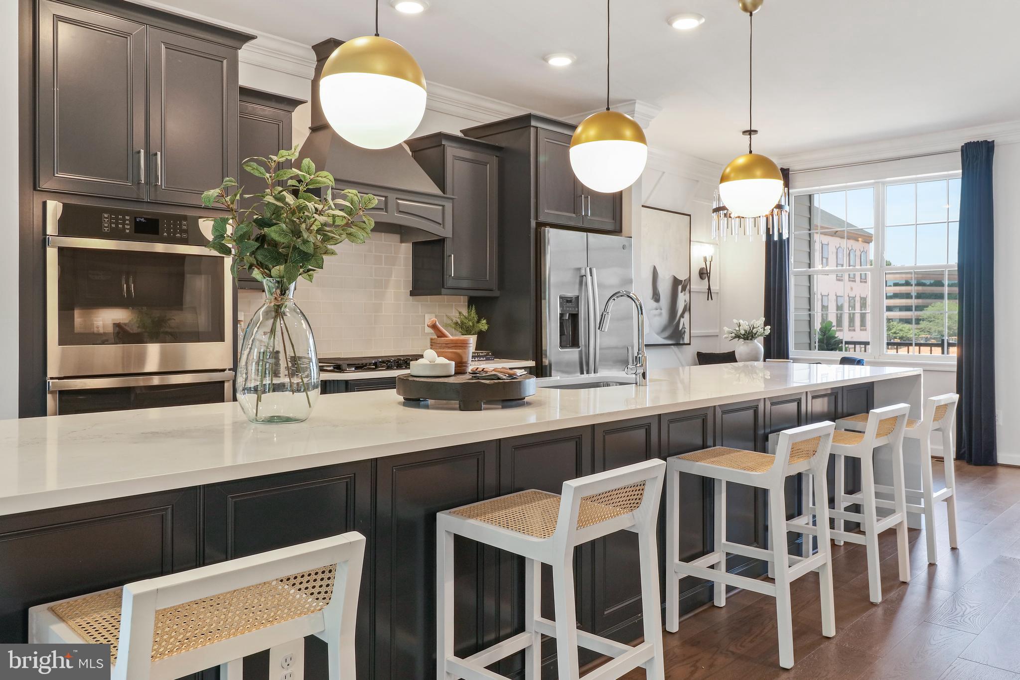 ENCLAVE AT FAIR LAKES - Residential