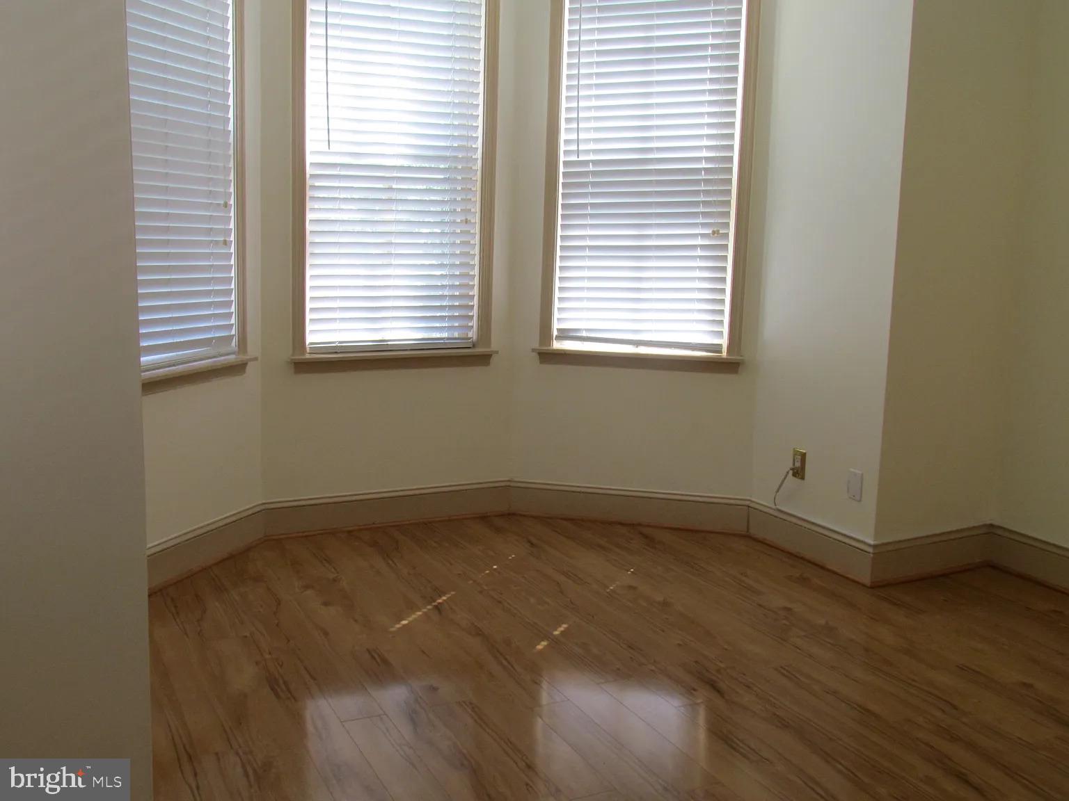 FAIRMOUNT - Residential Lease