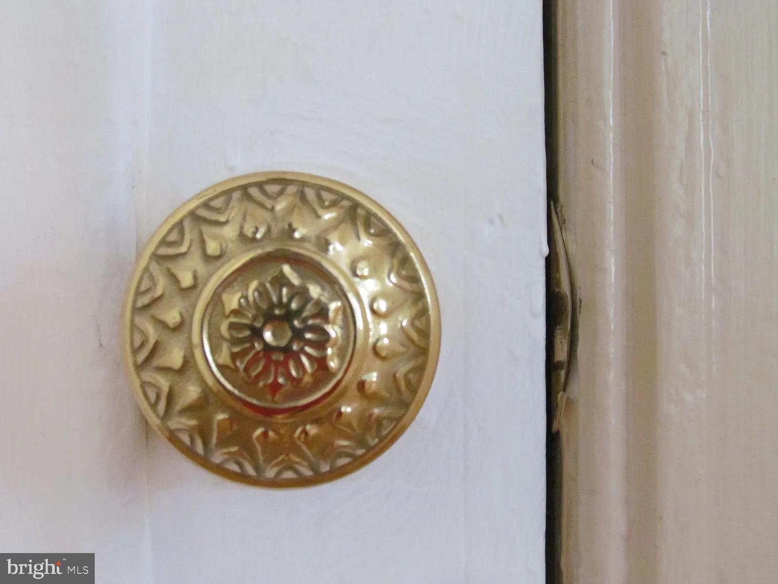 FAIRMOUNT - Residential Lease