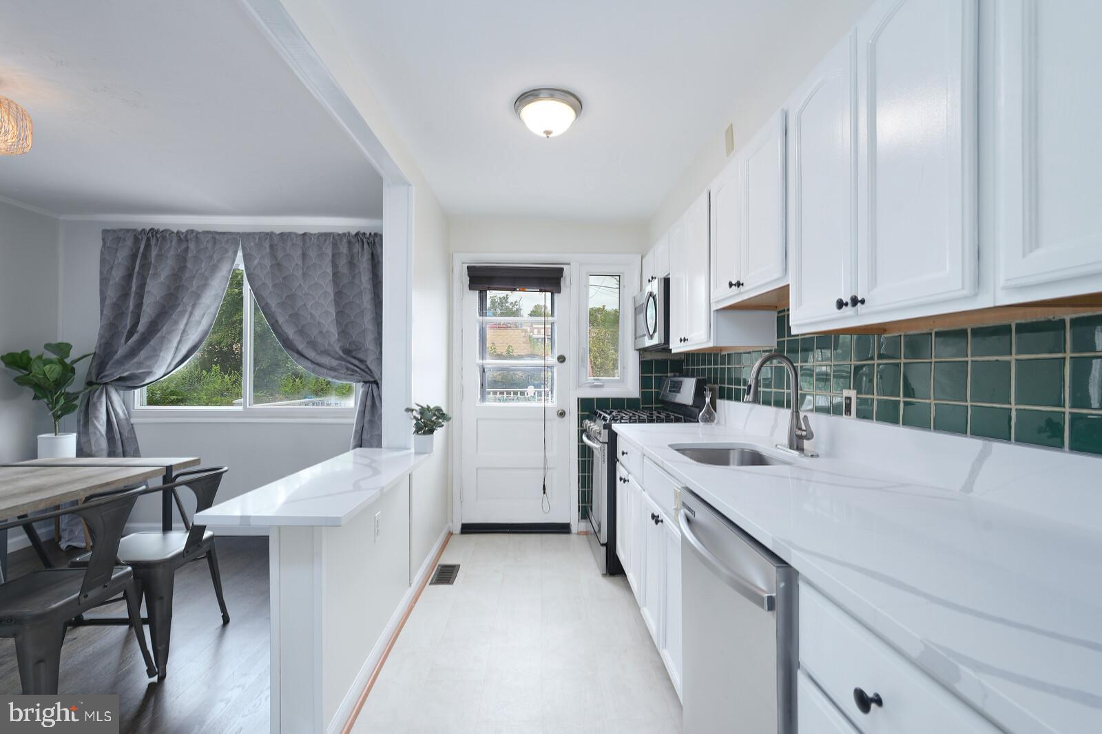 HAMILTON HEIGHTS - Residential