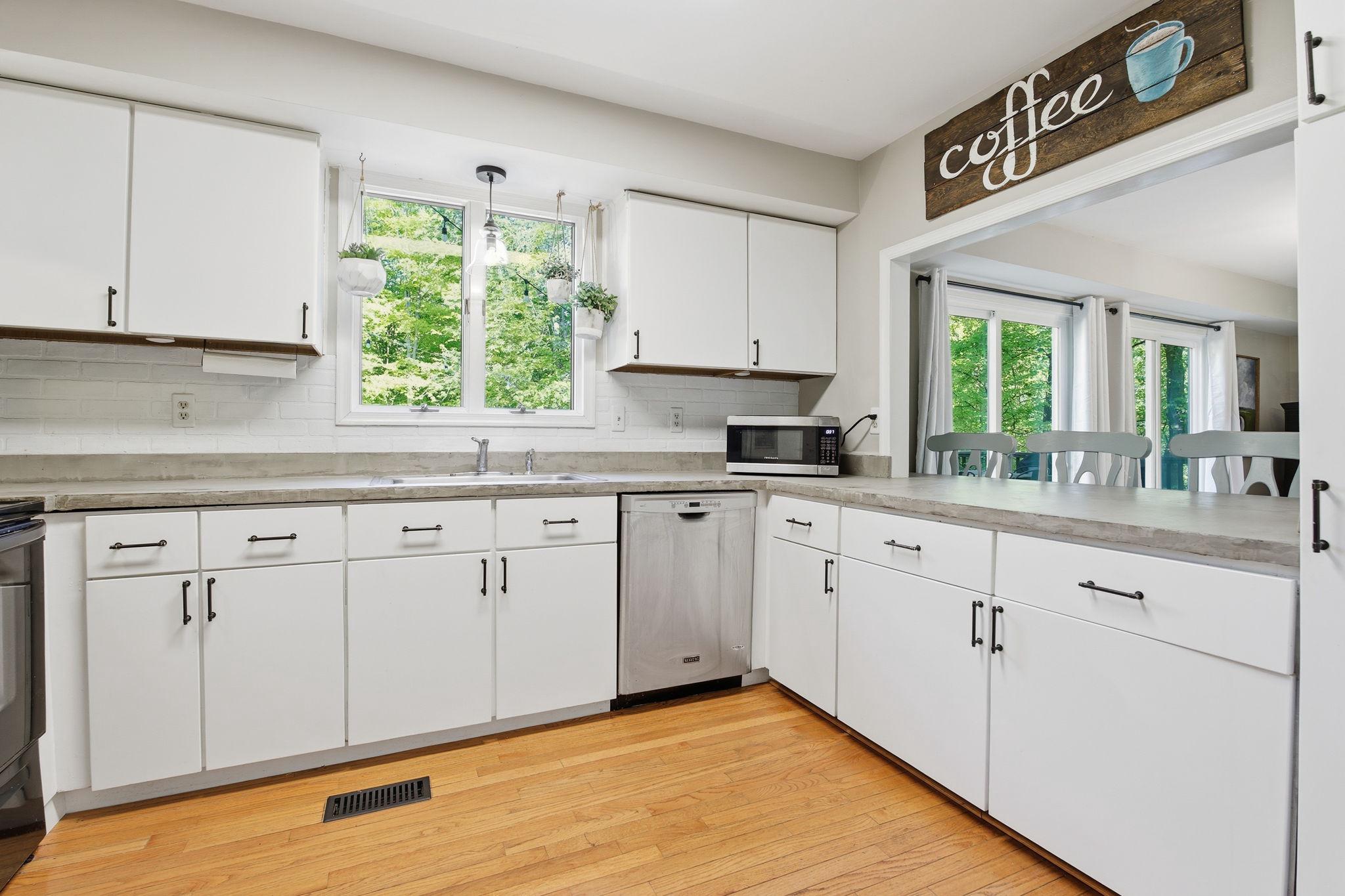 GINGERVILLE MANOR ESTATES - Residential