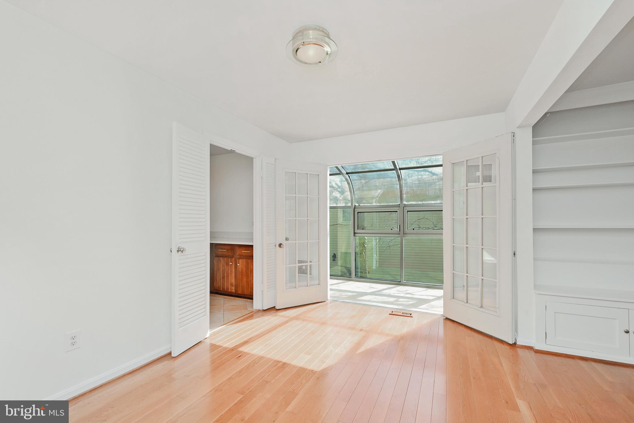 SOUTHPORT - Residential