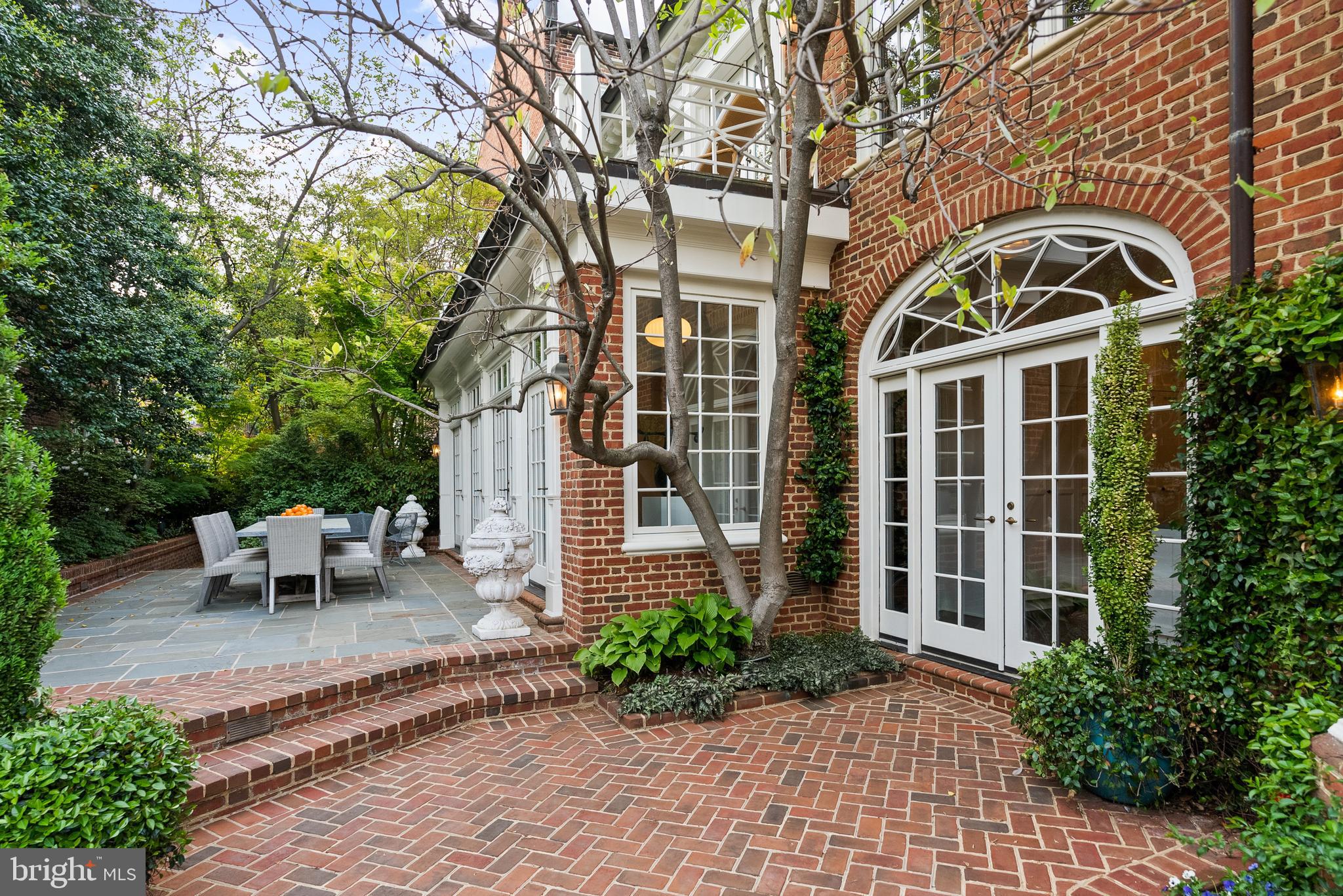 OLD TOWN - Residential