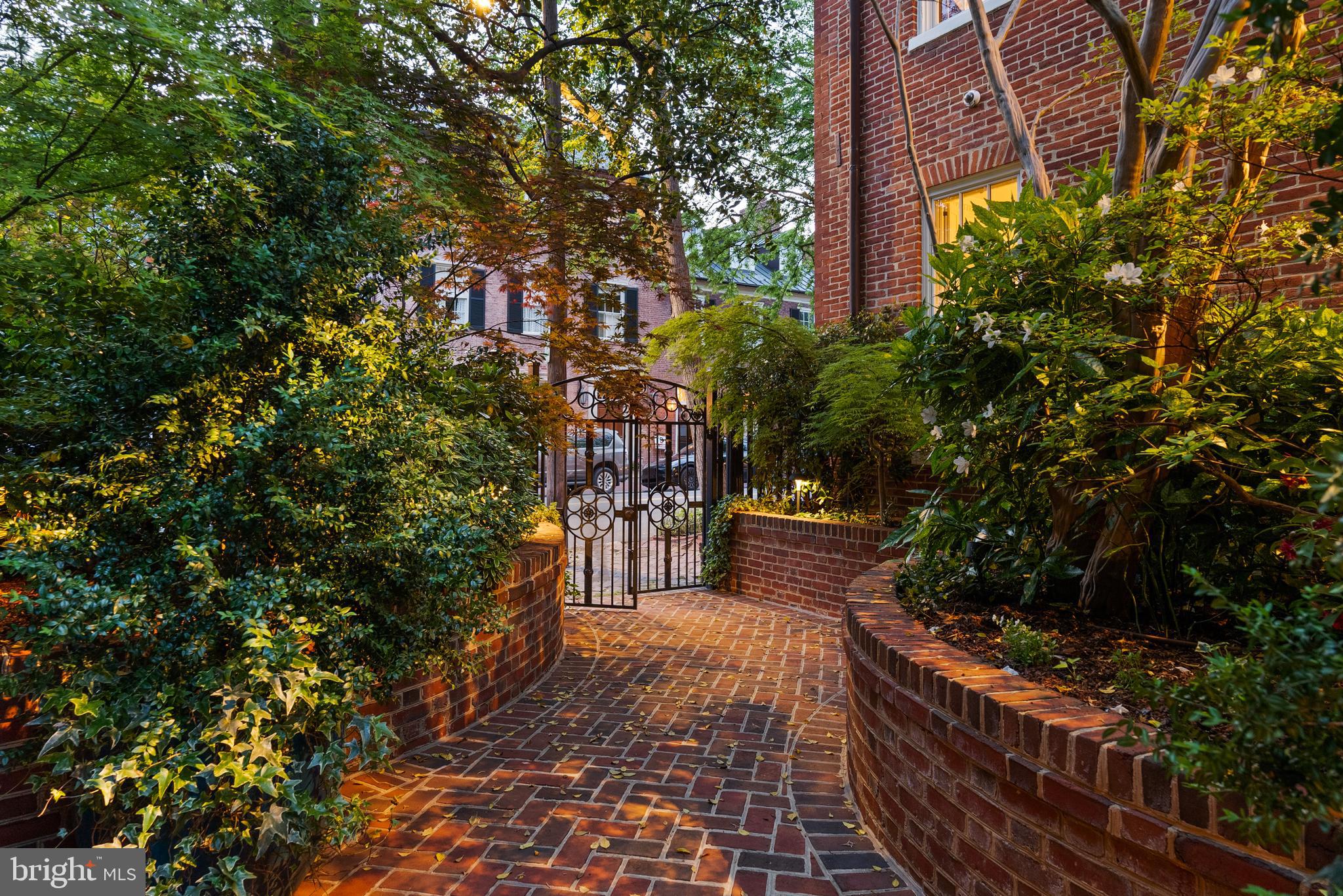 OLD TOWN - Residential