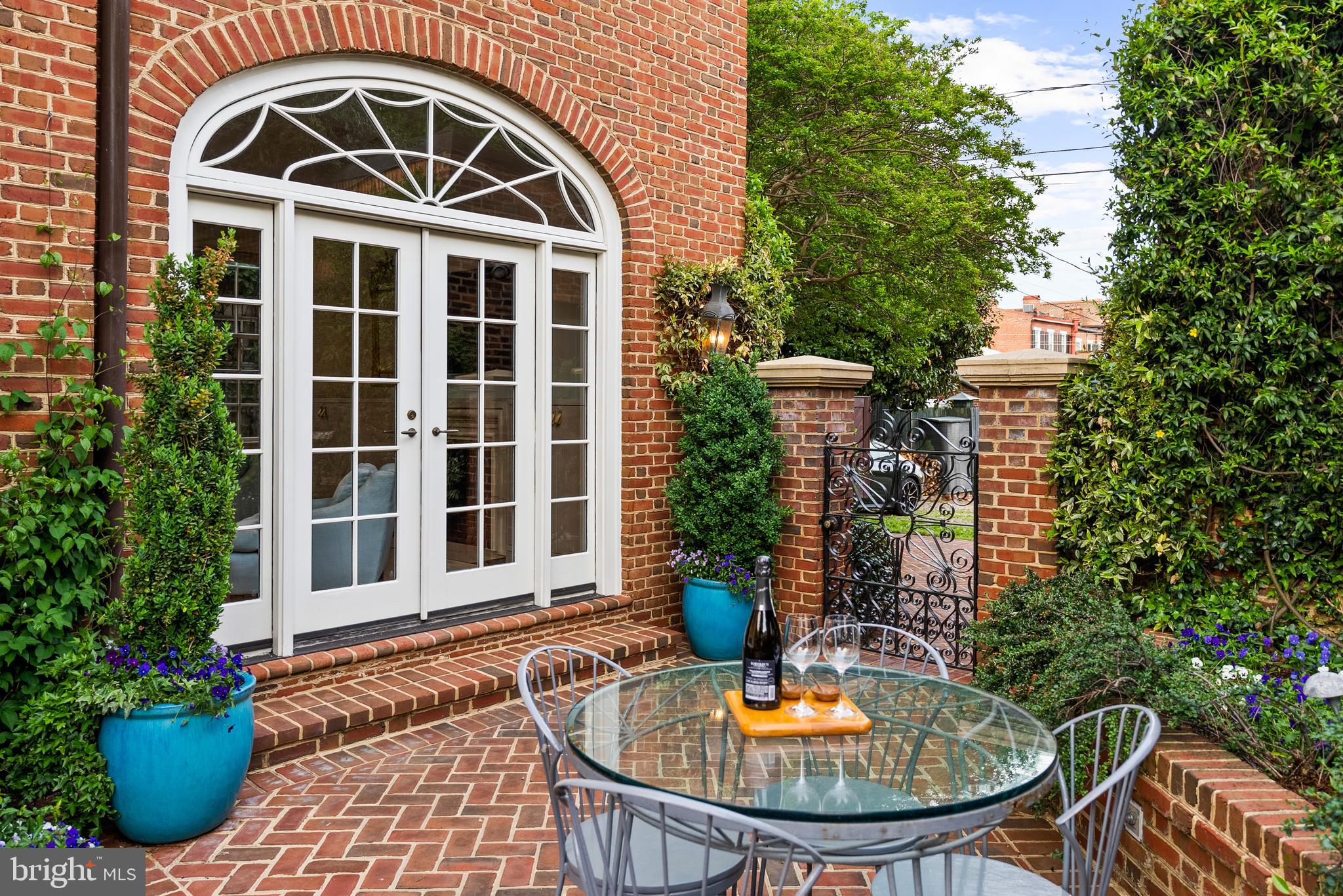 OLD TOWN - Residential