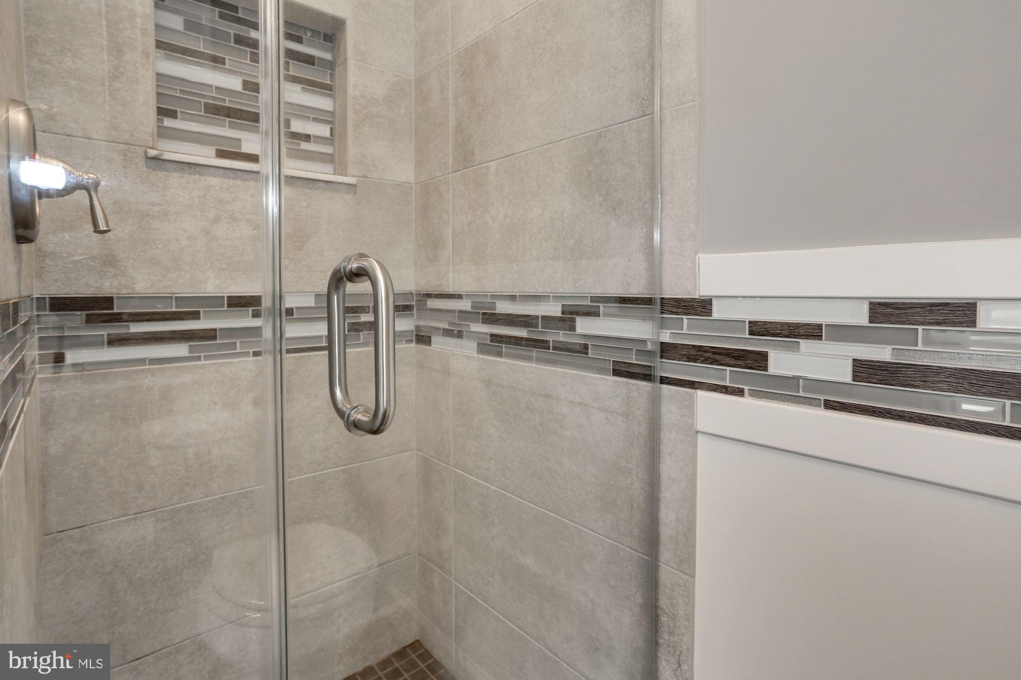 CARDINAL FOREST - Residential Lease