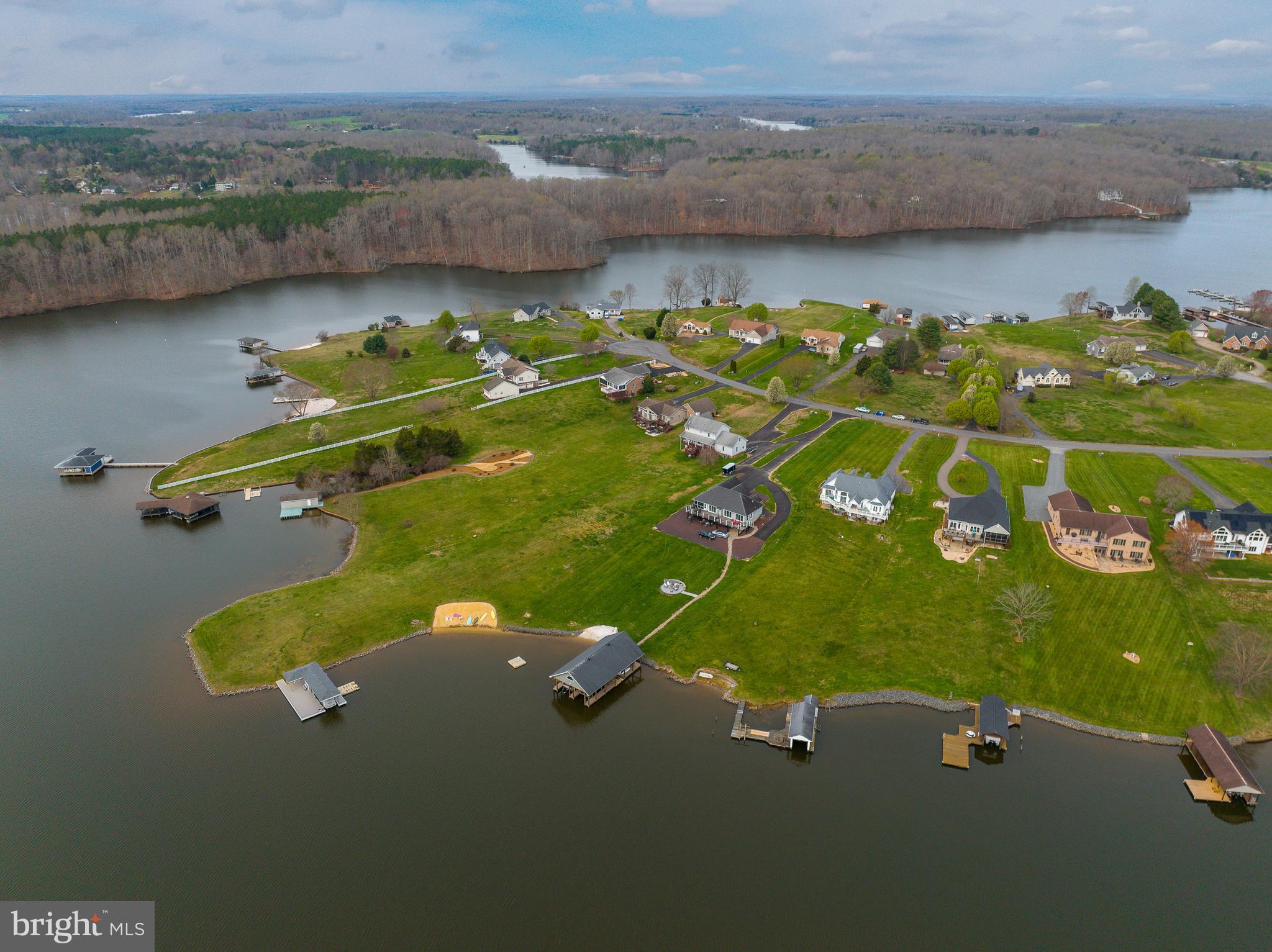 SOUTHWIND SHORES - Residential