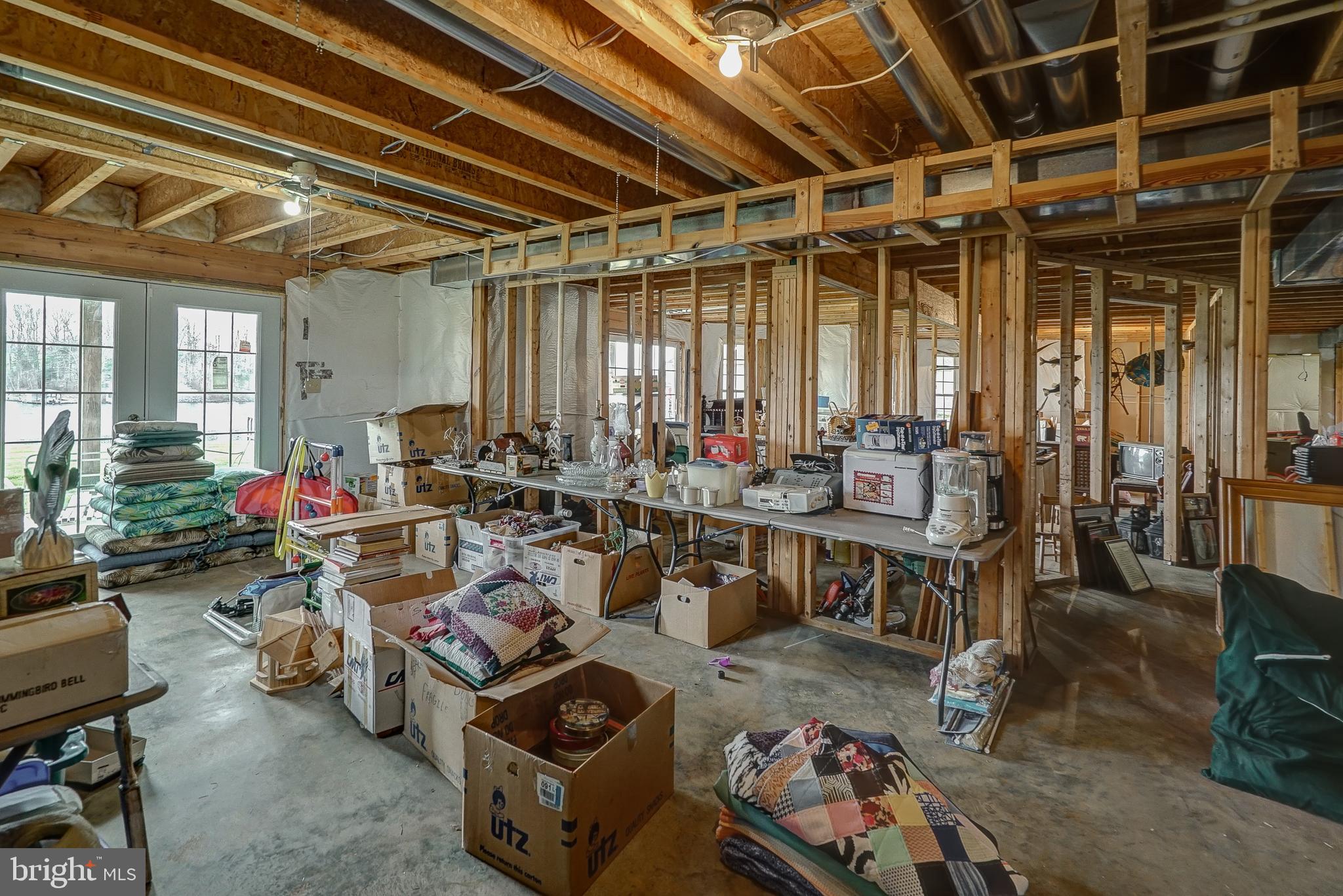 SOUTHWIND SHORES - Residential