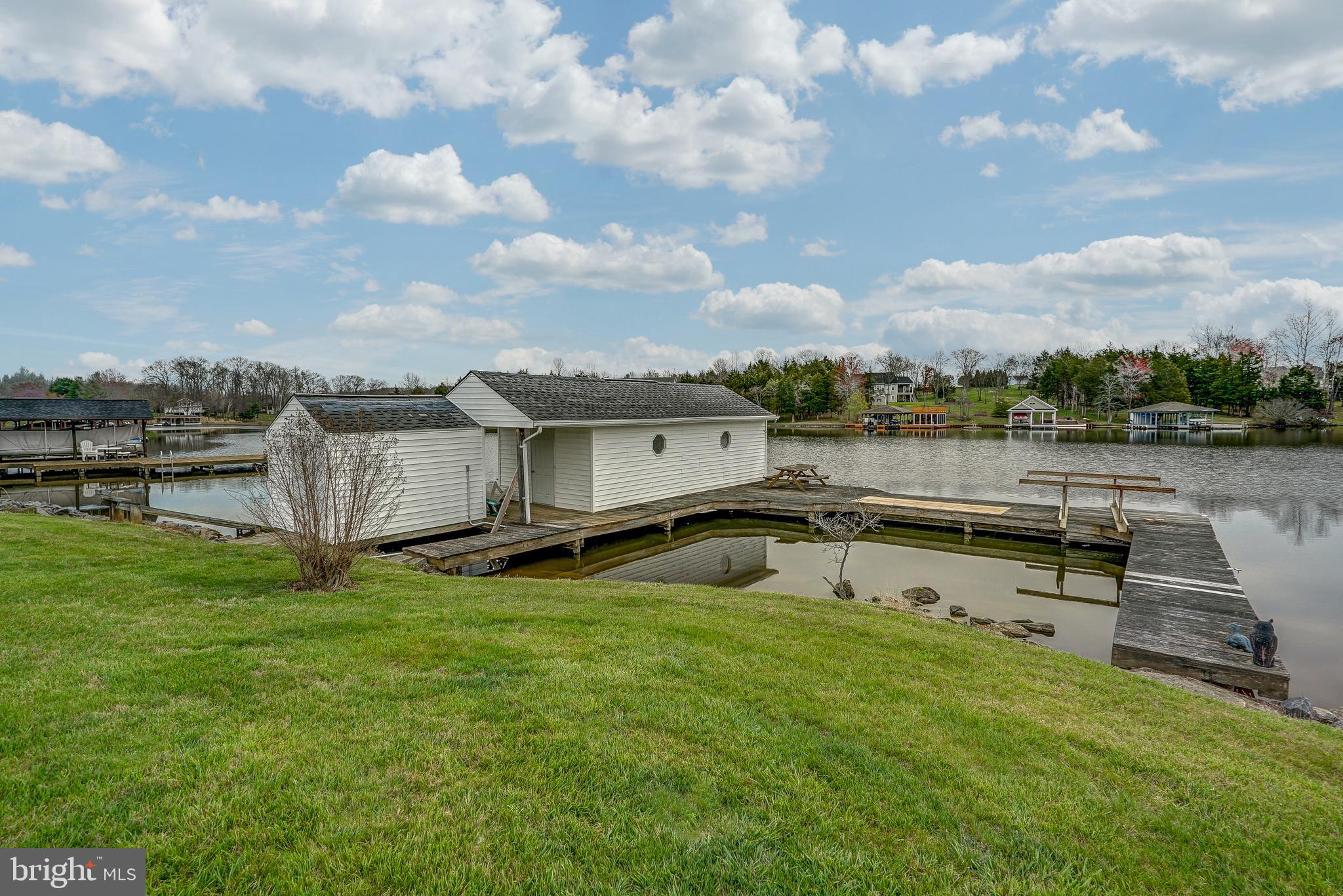 SOUTHWIND SHORES - Residential