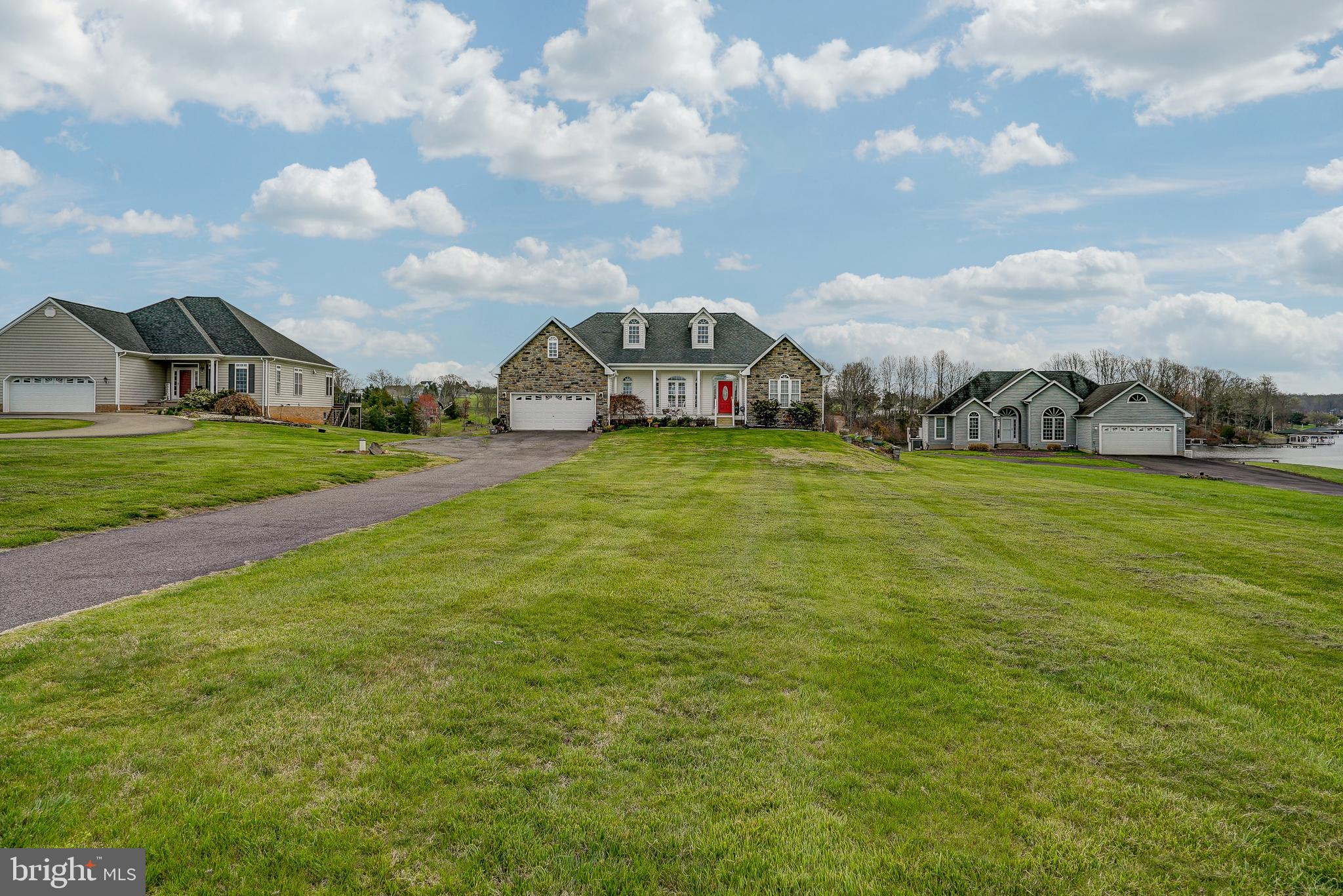 SOUTHWIND SHORES - Residential