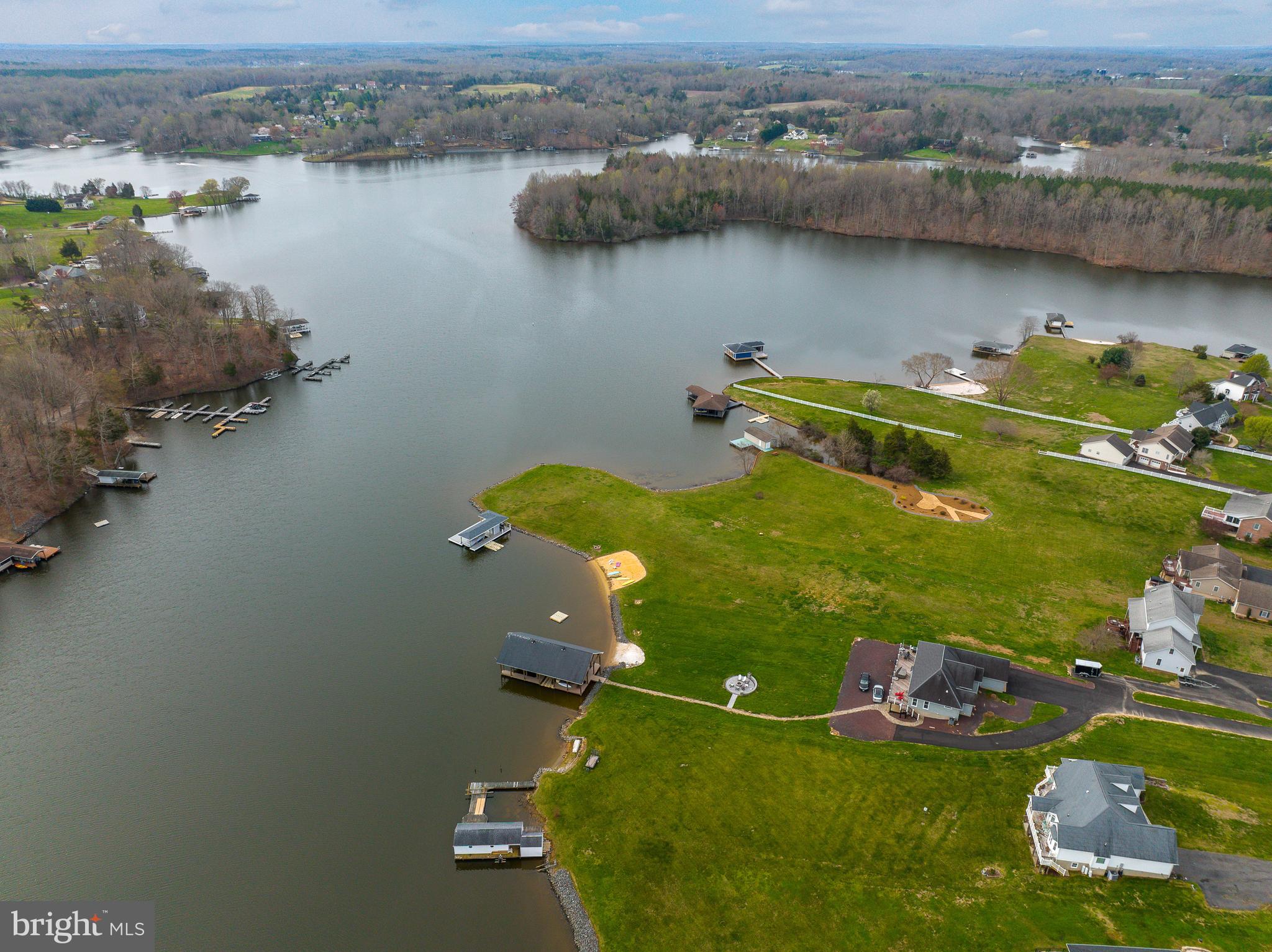 SOUTHWIND SHORES - Residential