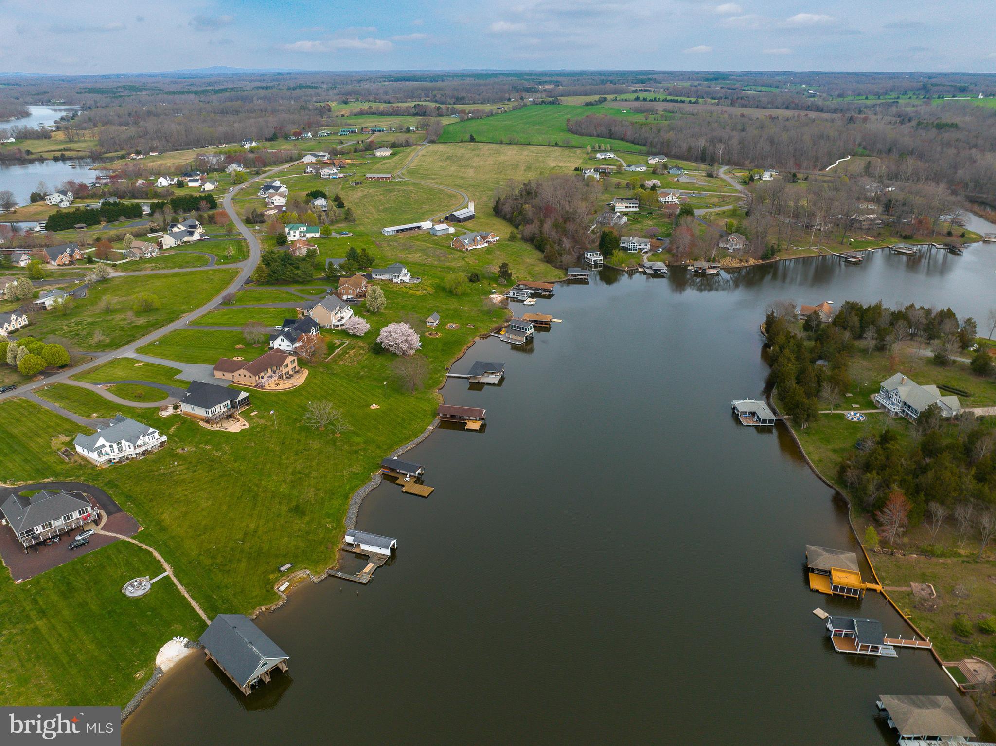 SOUTHWIND SHORES - Residential