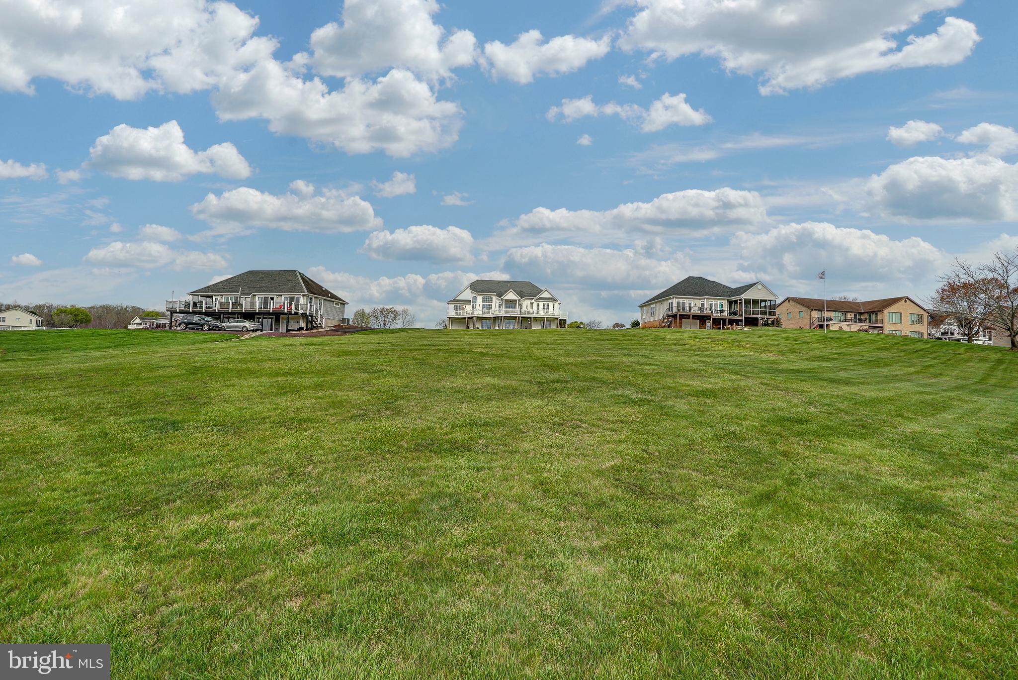 SOUTHWIND SHORES - Residential