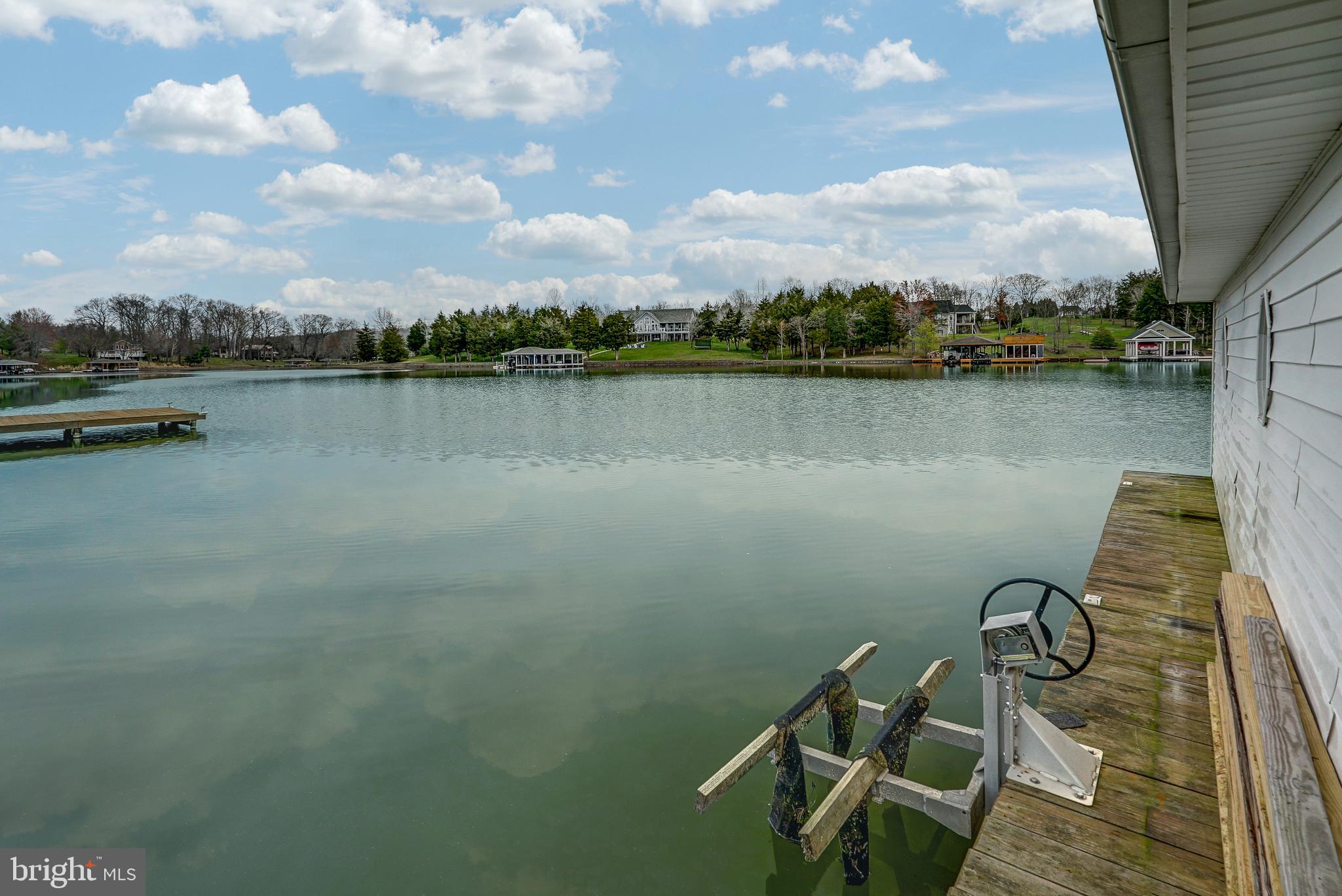 SOUTHWIND SHORES - Residential