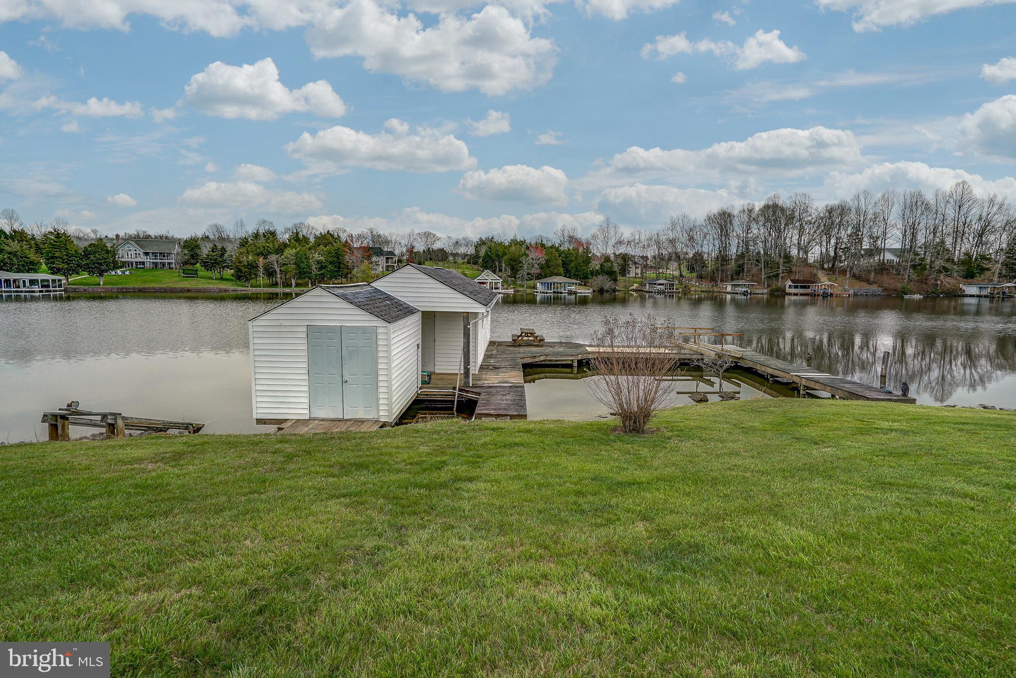 SOUTHWIND SHORES - Residential