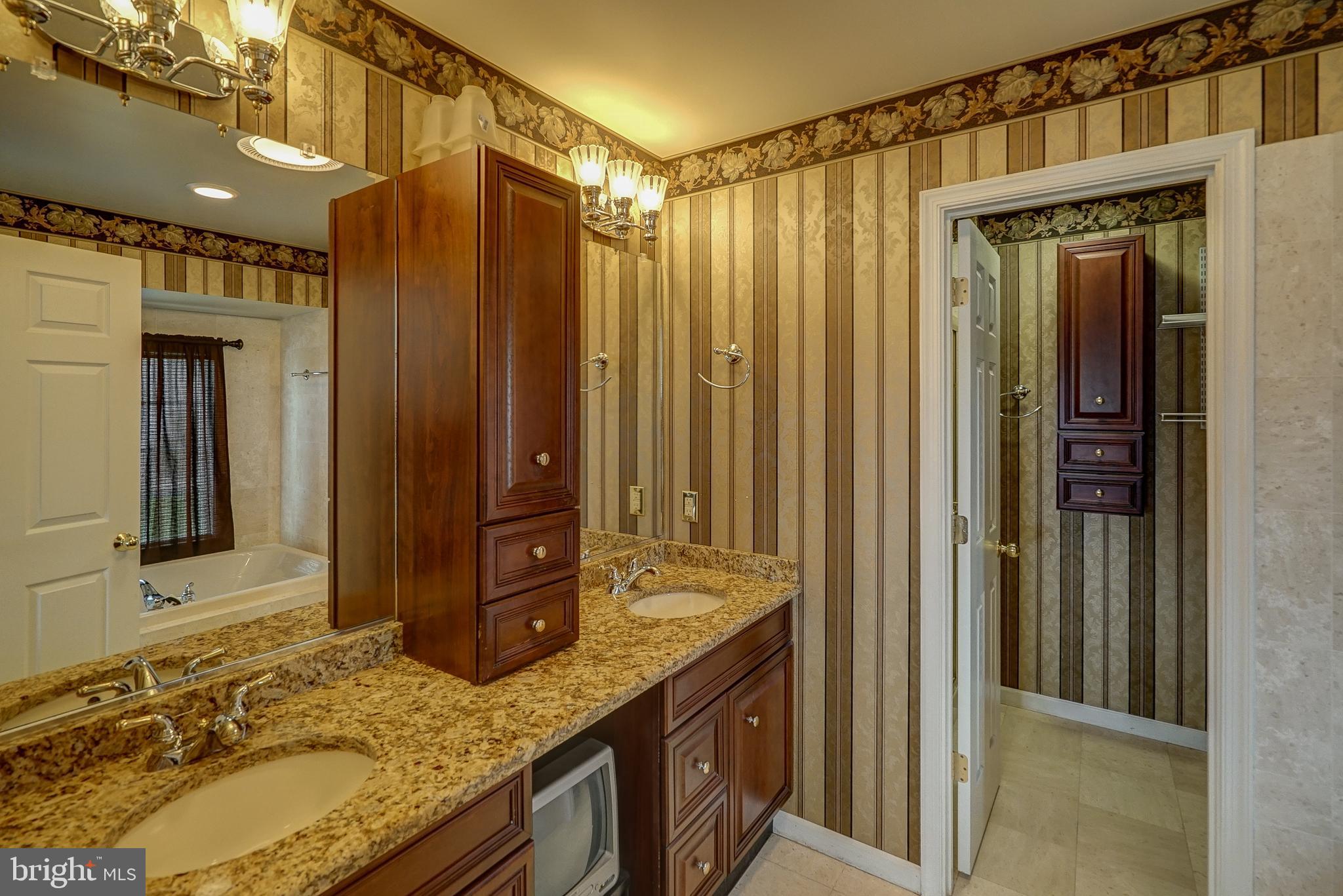 SOUTHWIND SHORES - Residential