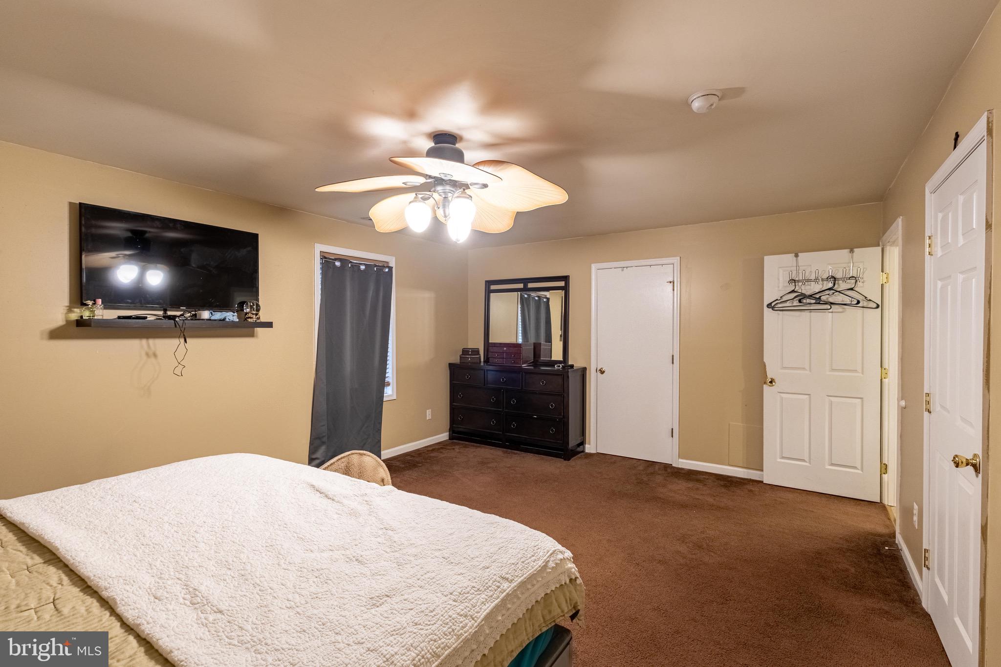 TANEYTOWN VILLAGE - Residential