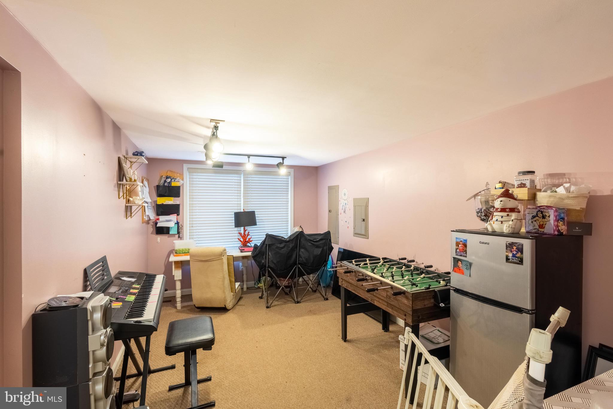 TANEYTOWN VILLAGE - Residential