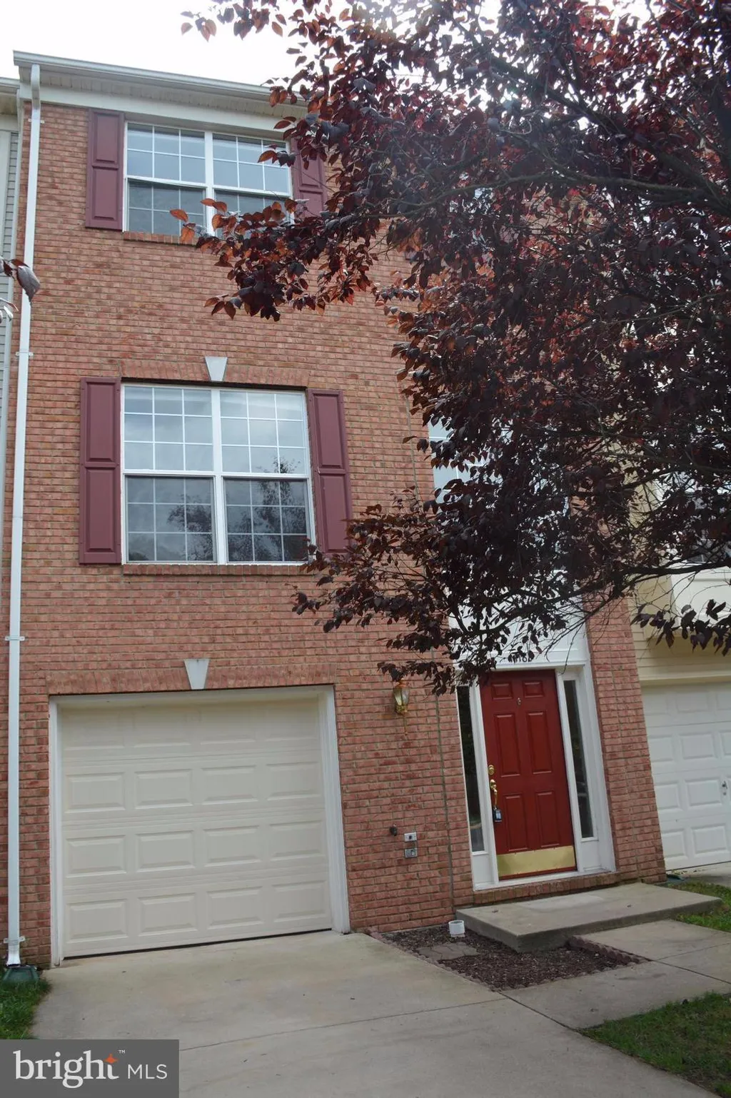 14183 Hunters Run Way, Gainesville, VA 20155