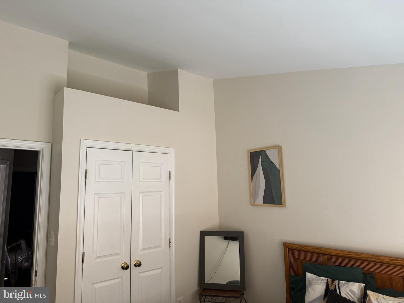 PENNSYLVANIA CROSSING - Residential Lease