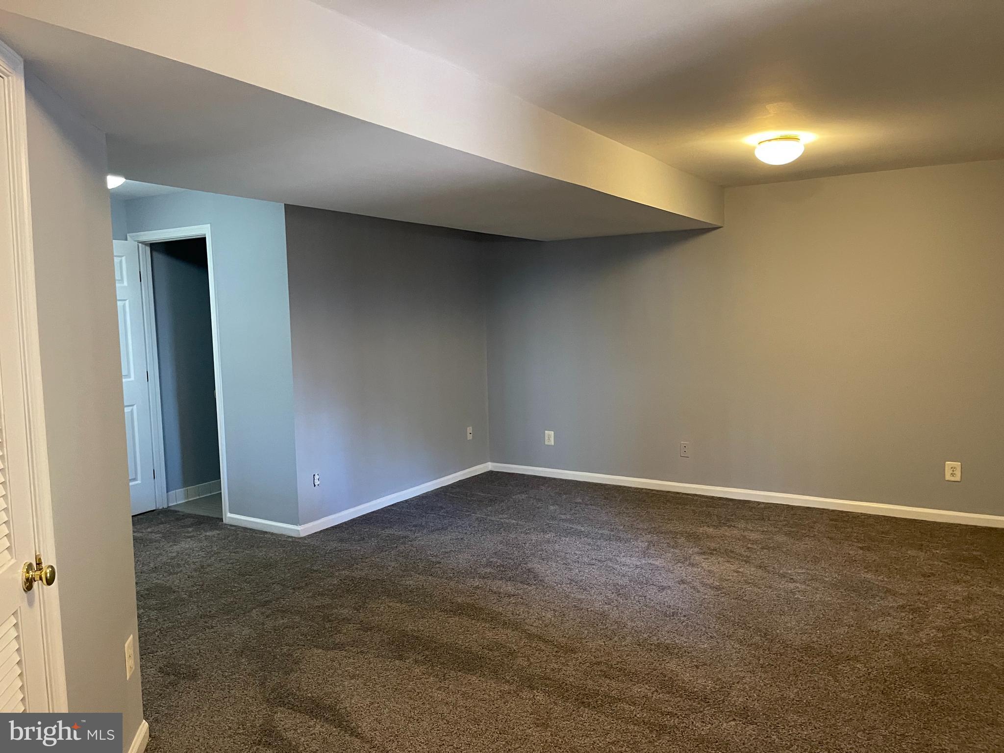 LAKE RIDGE - Residential Lease