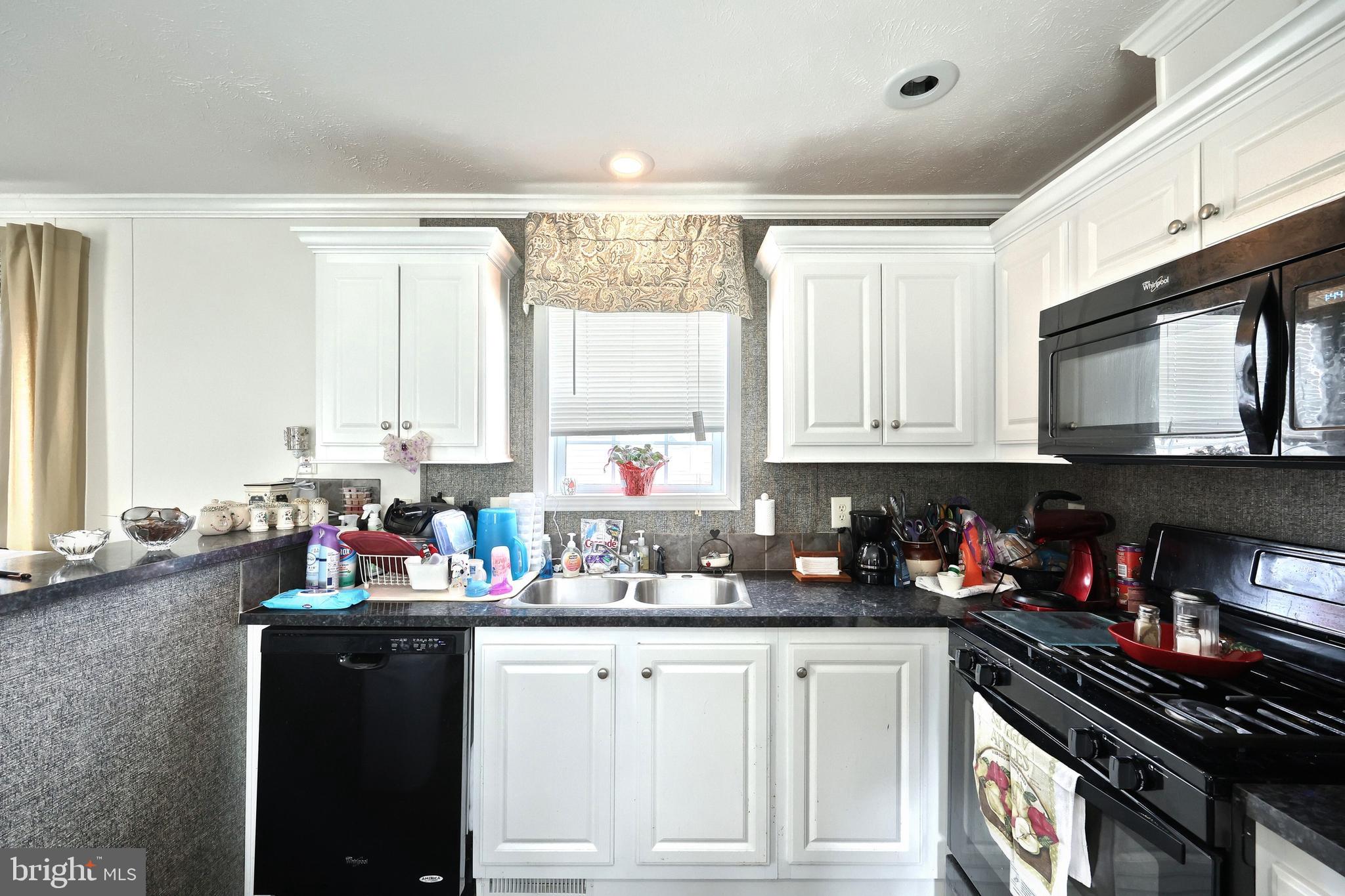 ANCHOR ESTATES - Residential