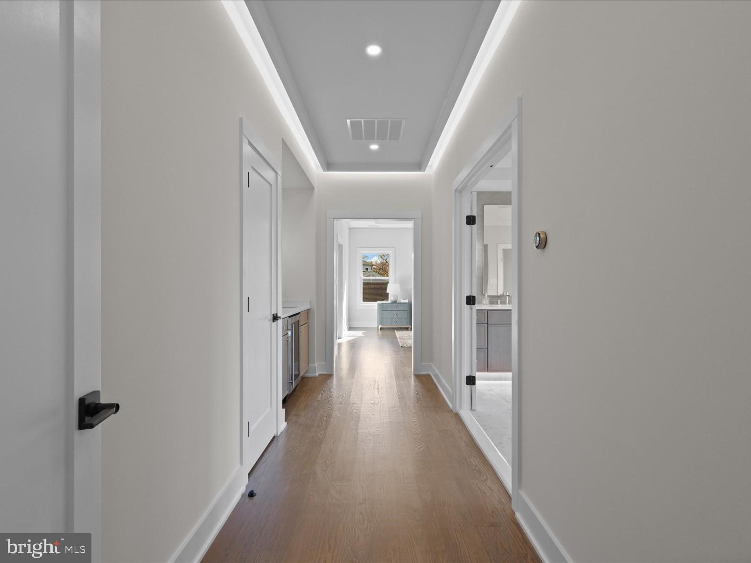 VIENNA WOODS - Residential