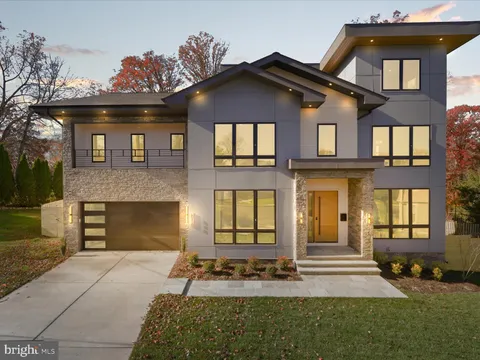 616 Gibson Circle SW, Vienna, VA MLS: VAFX2286098