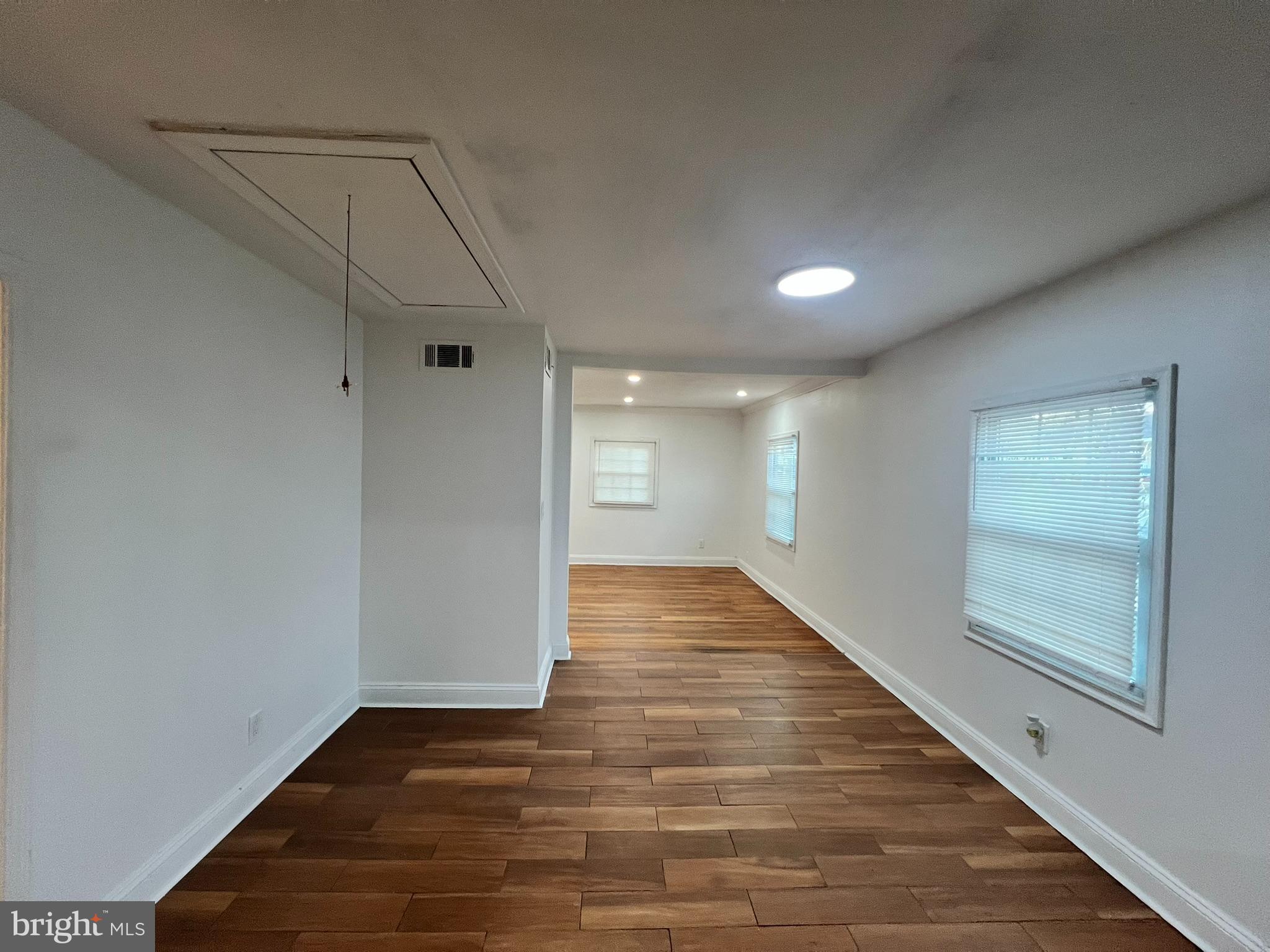 CHESTNUT HILLS - Residential Lease