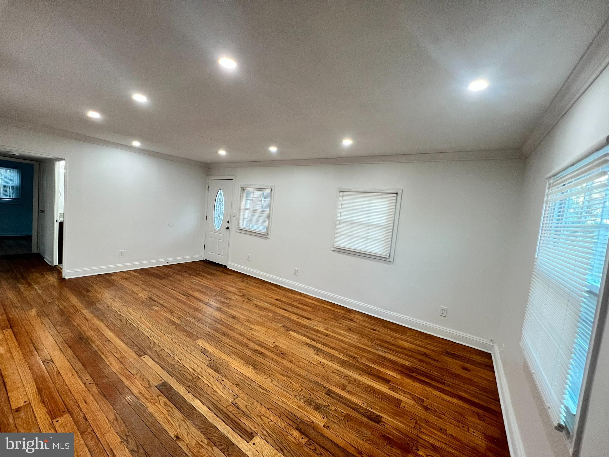 CHESTNUT HILLS - Residential Lease