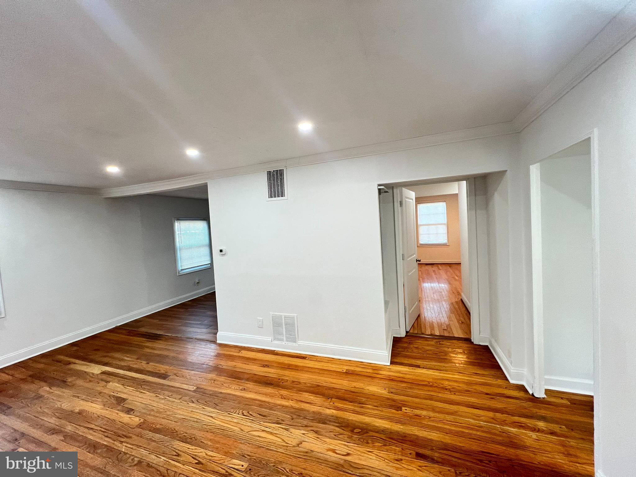 CHESTNUT HILLS - Residential Lease