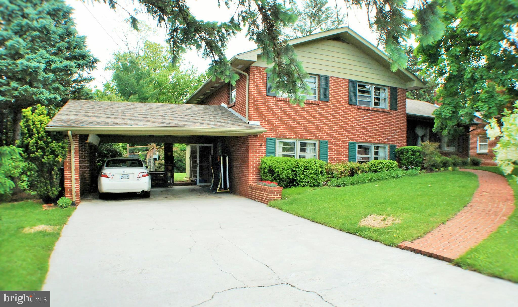 WOODLAND PARK - Residential