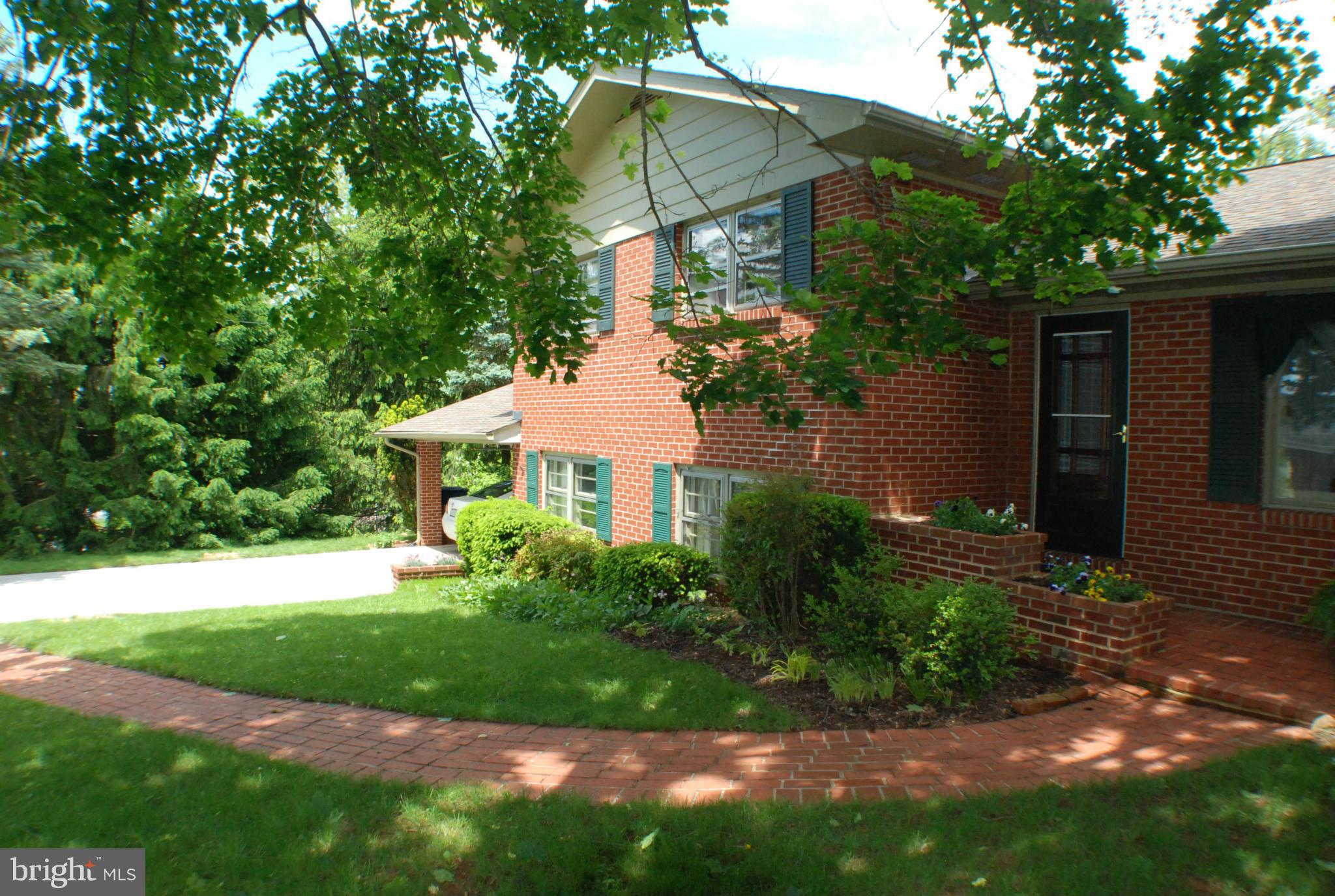 WOODLAND PARK - Residential