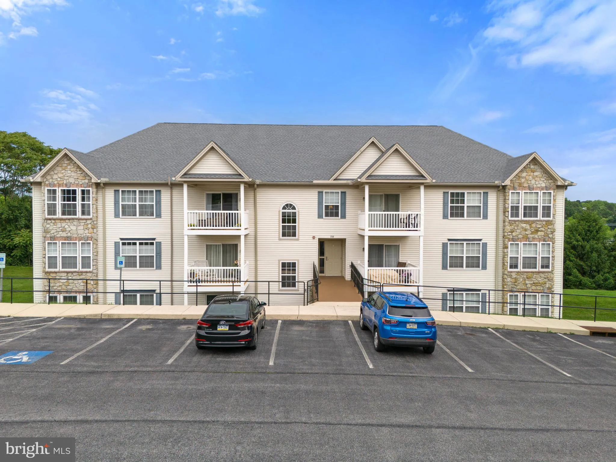 New Freedom, Pennsylvania 17349, United States, 2 Bedrooms Bedrooms, ,2 BathroomsBathrooms,Residential,Pending,155018