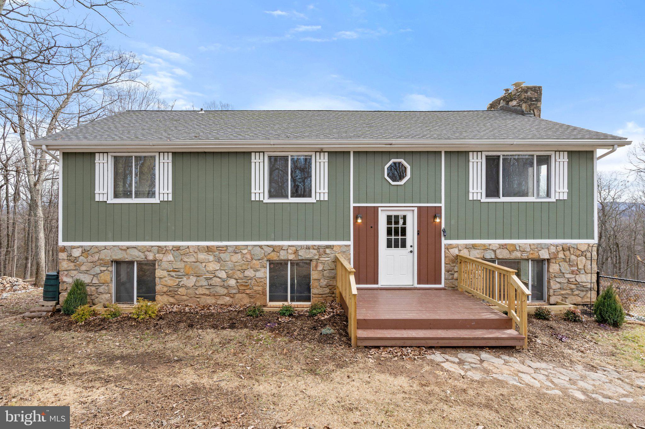 MOUNTAIN VIEW EST - Residential