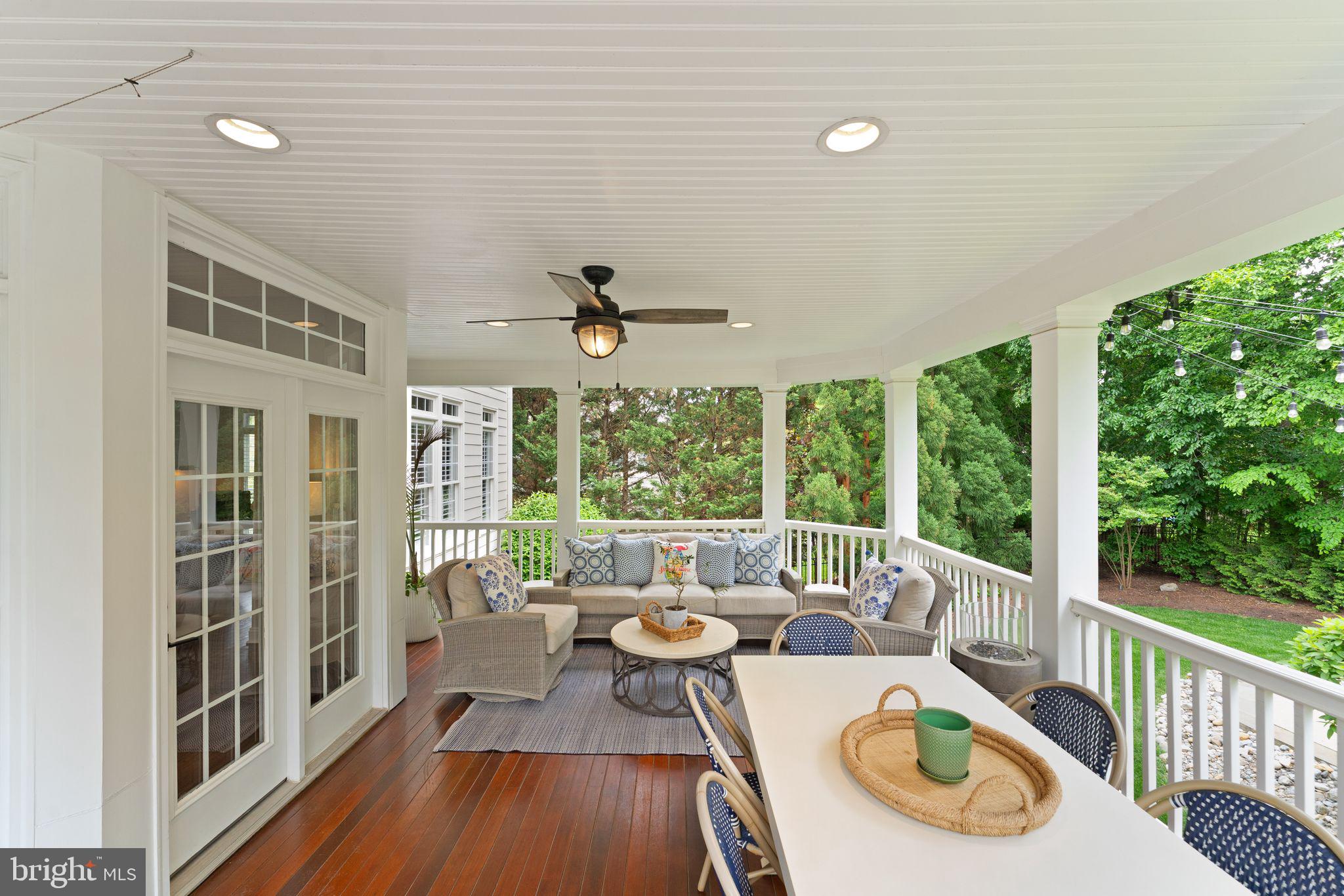 LANSDOWNE ON THE POTOMAC - Residential