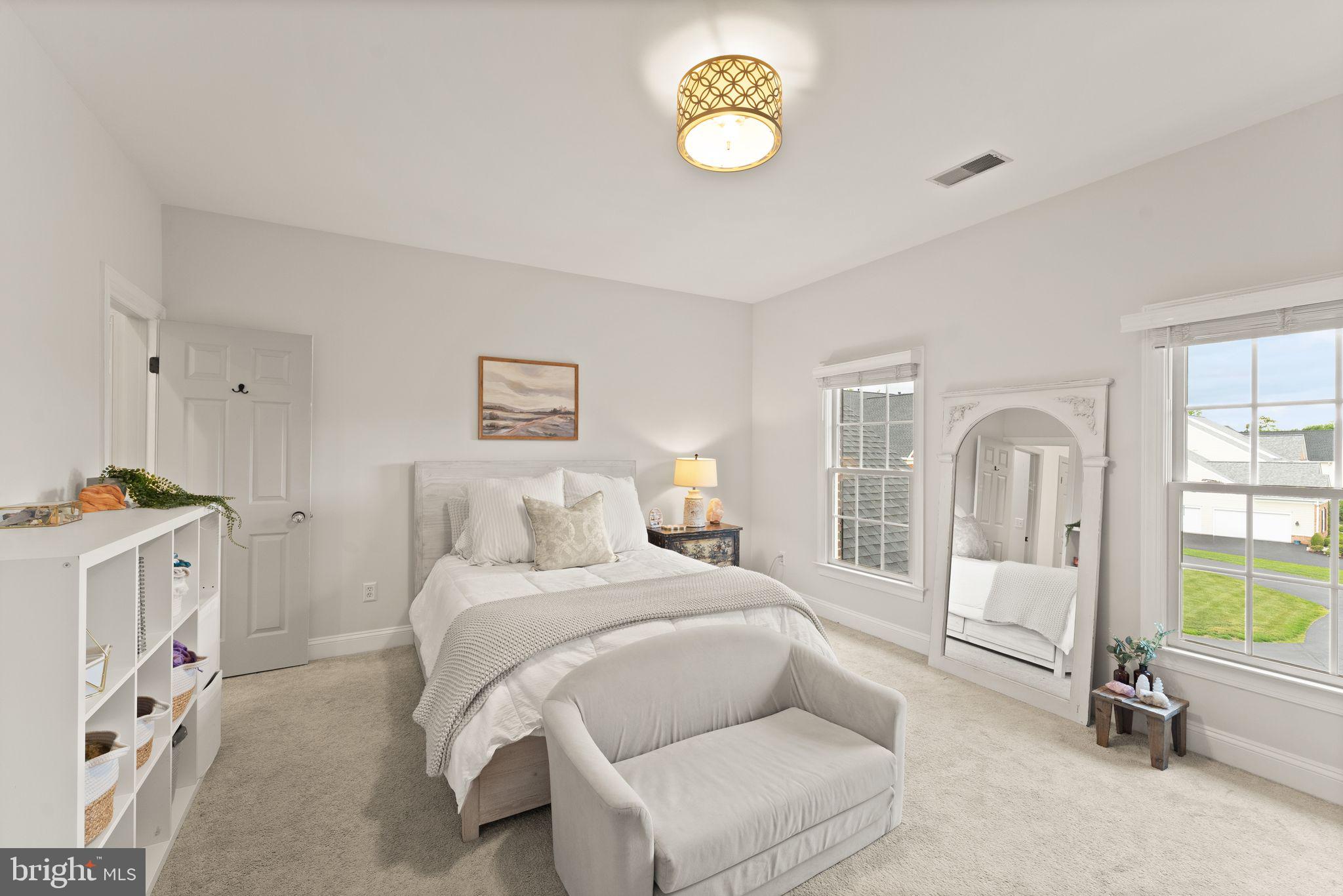 LANSDOWNE ON THE POTOMAC - Residential