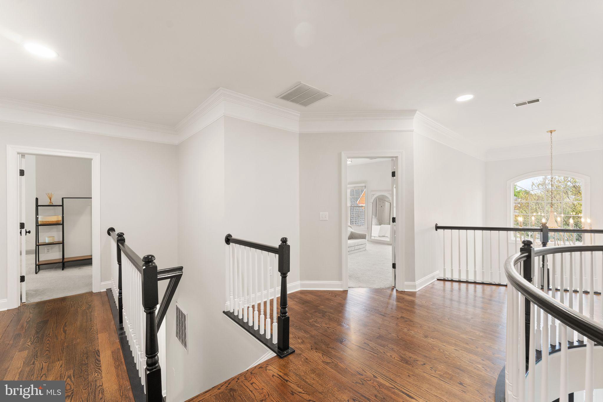 LANSDOWNE ON THE POTOMAC - Residential