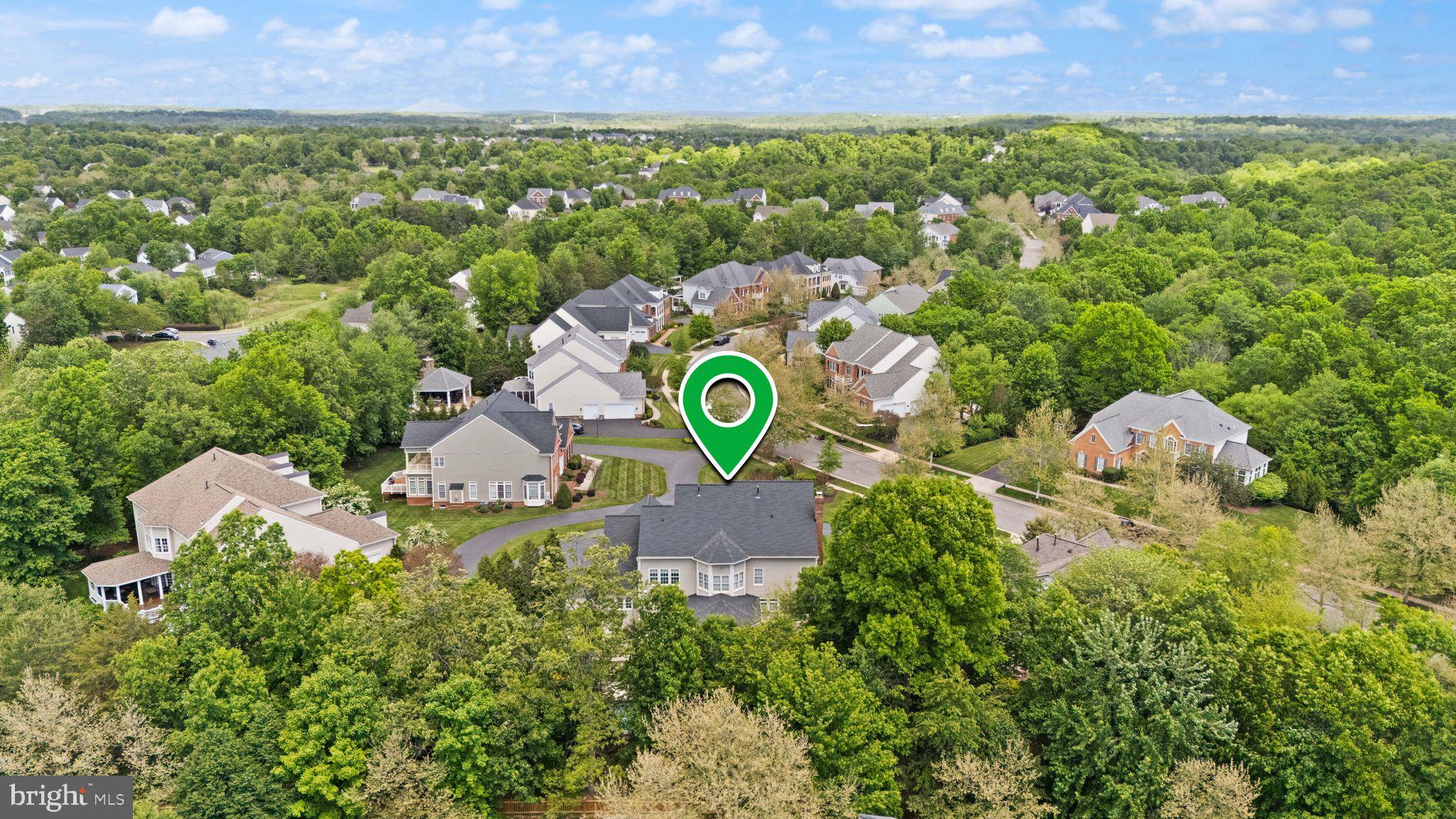 LANSDOWNE ON THE POTOMAC - Residential