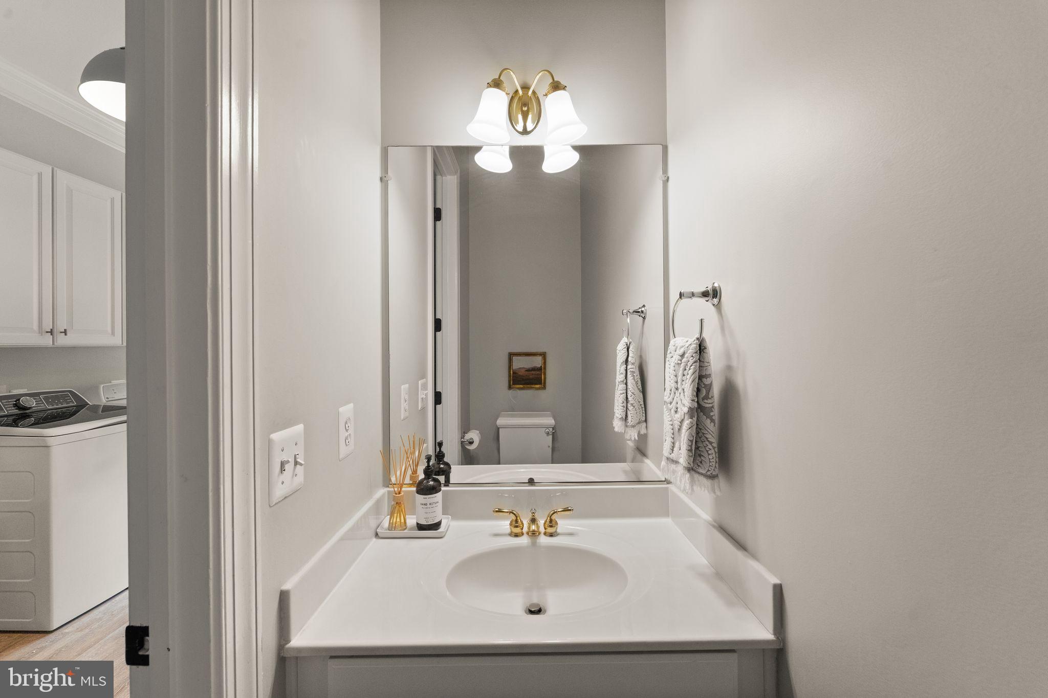 LANSDOWNE ON THE POTOMAC - Residential