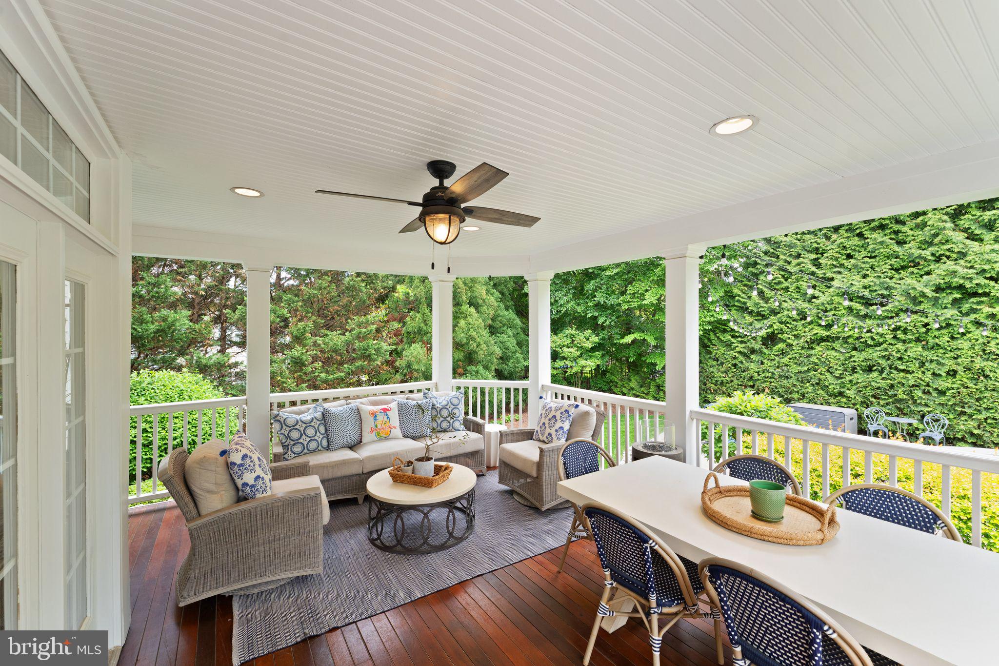 LANSDOWNE ON THE POTOMAC - Residential
