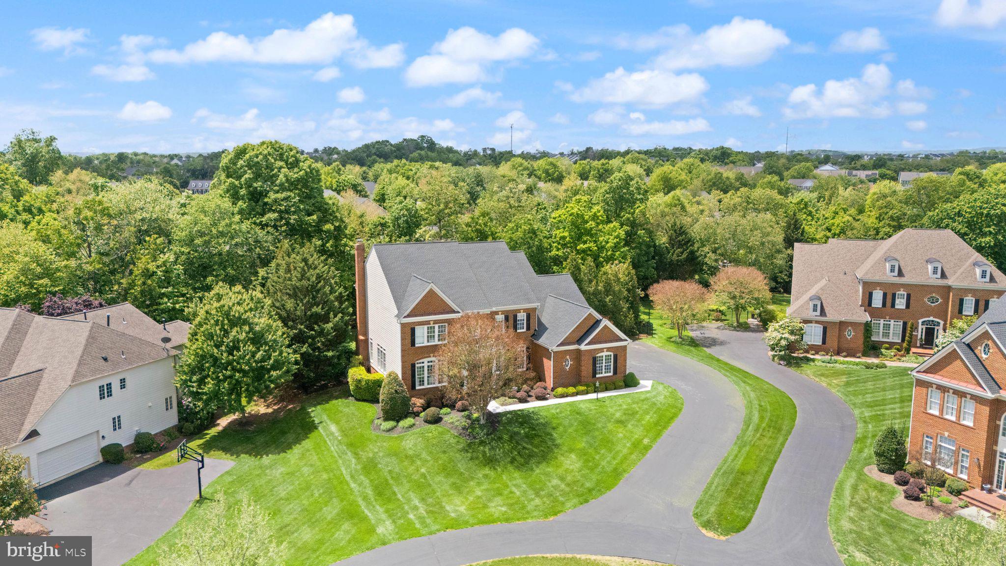 LANSDOWNE ON THE POTOMAC - Residential