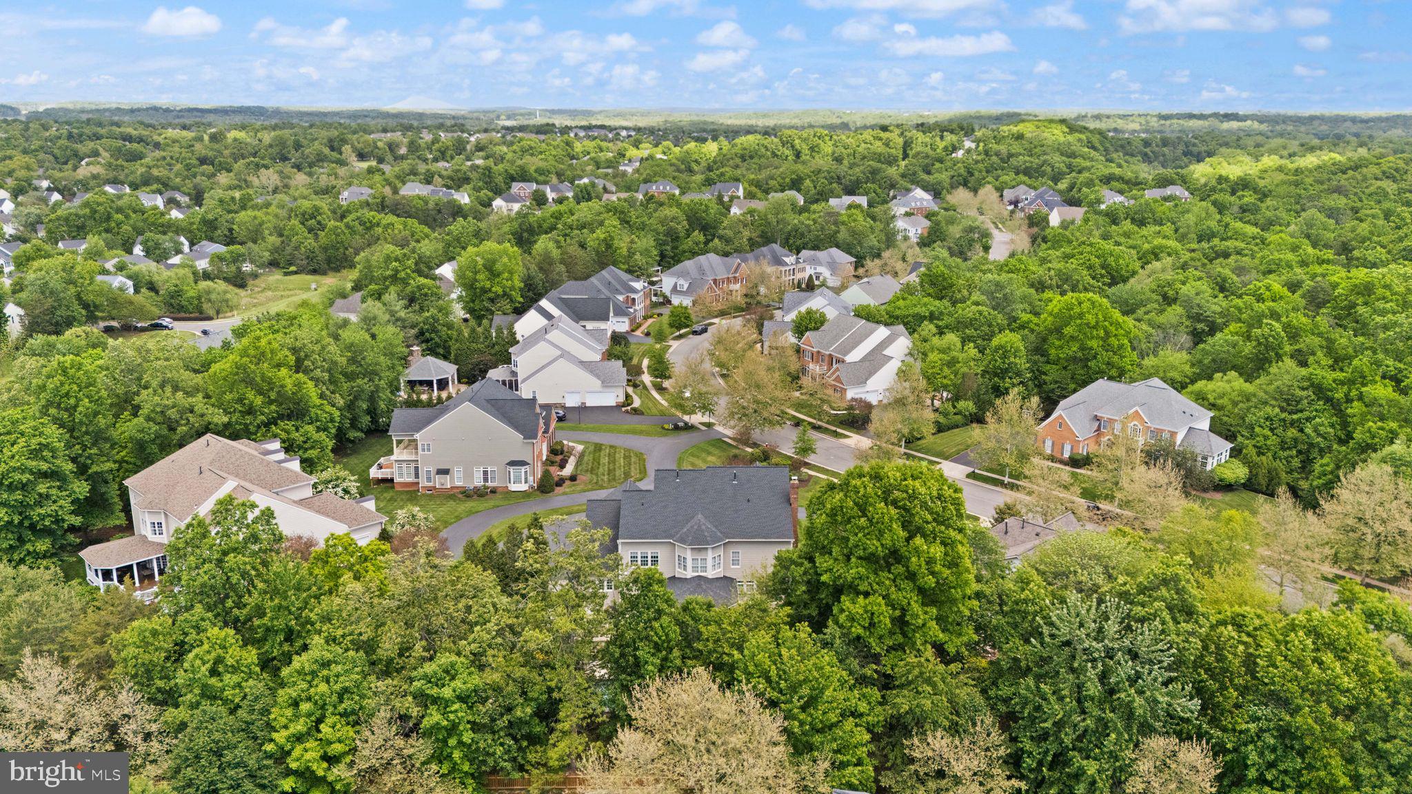 LANSDOWNE ON THE POTOMAC - Residential