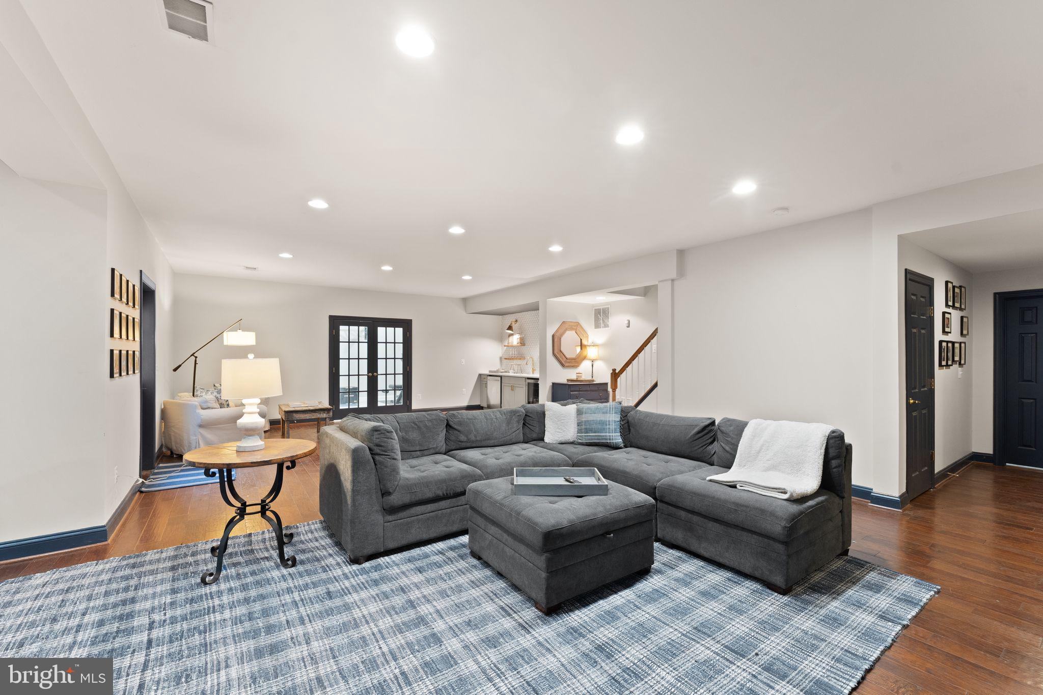LANSDOWNE ON THE POTOMAC - Residential