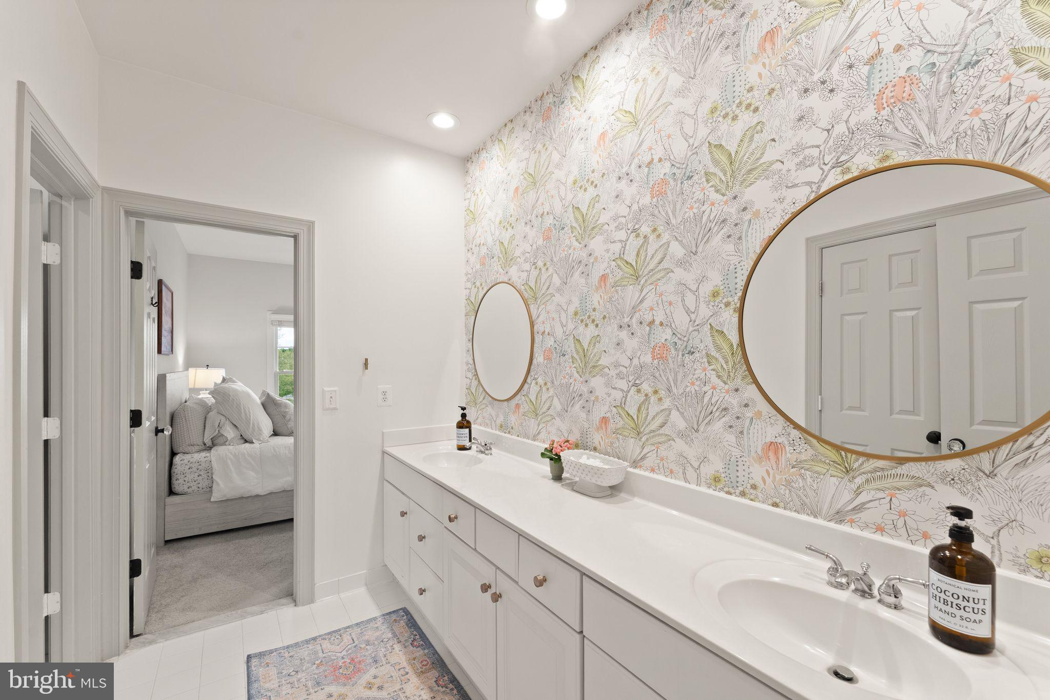 LANSDOWNE ON THE POTOMAC - Residential