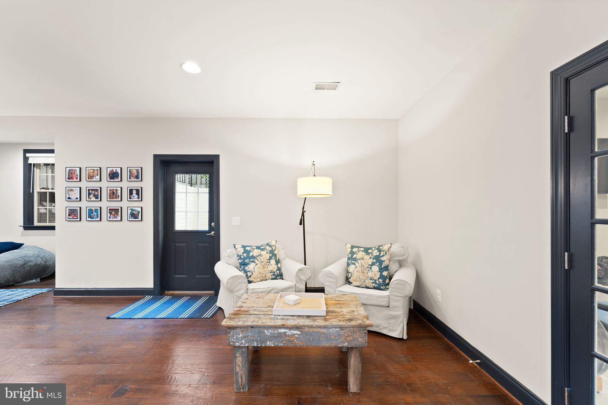 LANSDOWNE ON THE POTOMAC - Residential